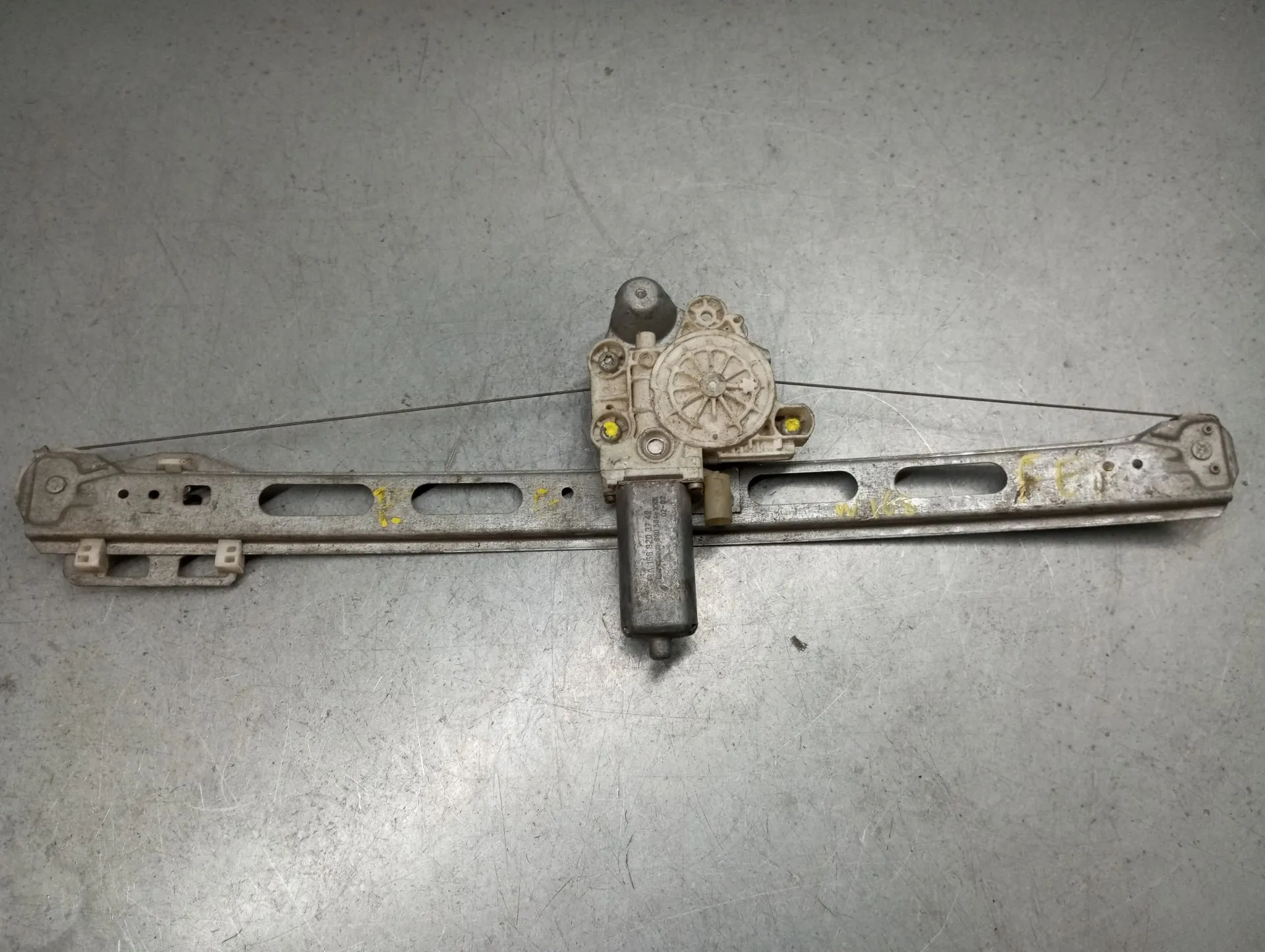 Lève-vitre avant gauche MERCEDES-BENZ Classe A (W168)