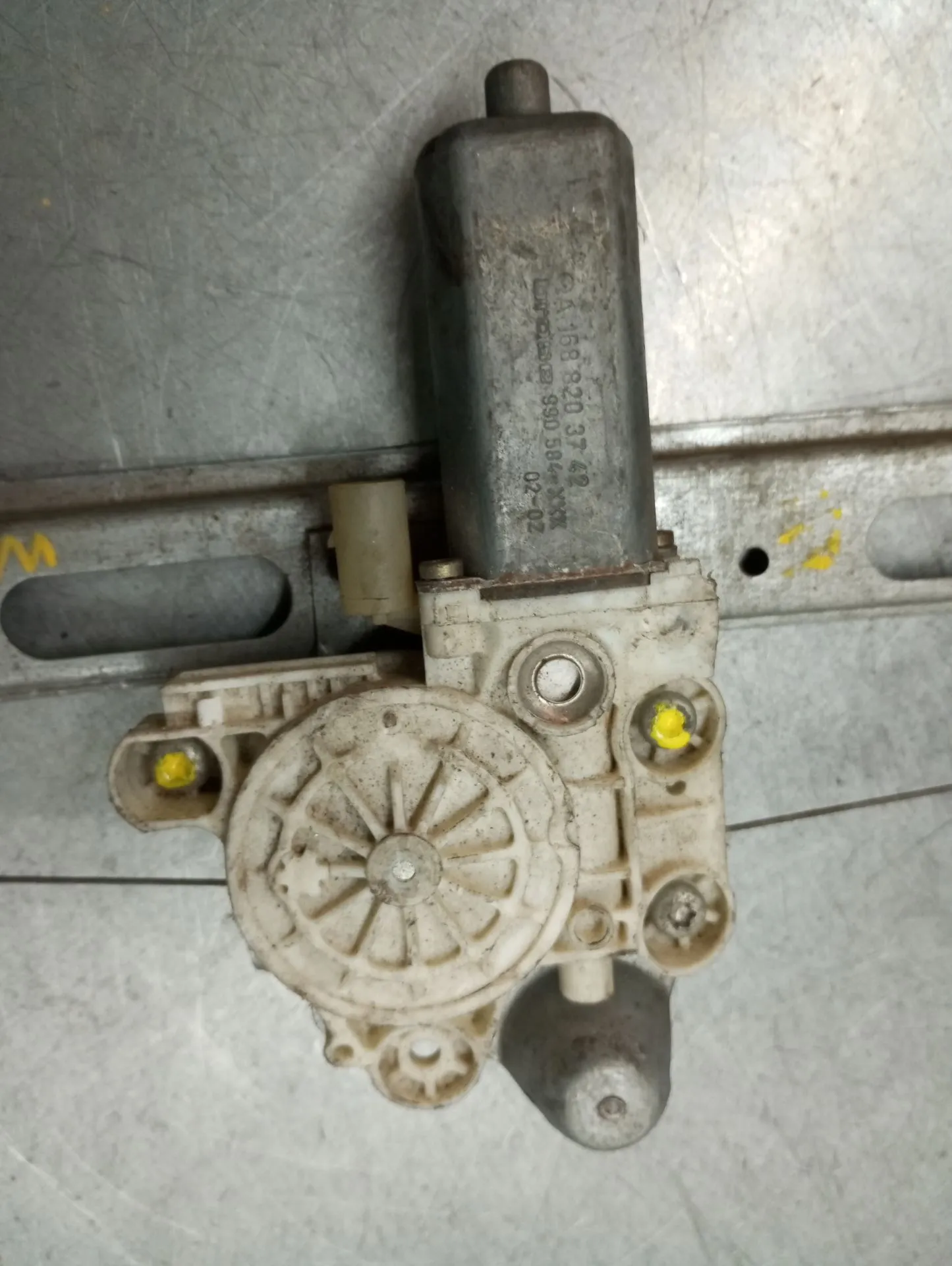 Lève-vitre avant gauche MERCEDES-BENZ Classe A (W168) Imagem-2