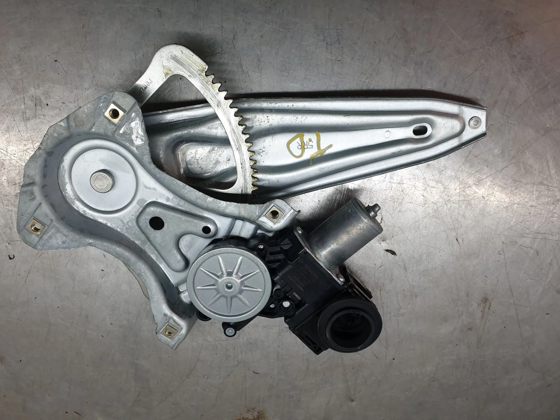 Right rear window regulator TOYOTA C-HR (_X1_) Imagem-1