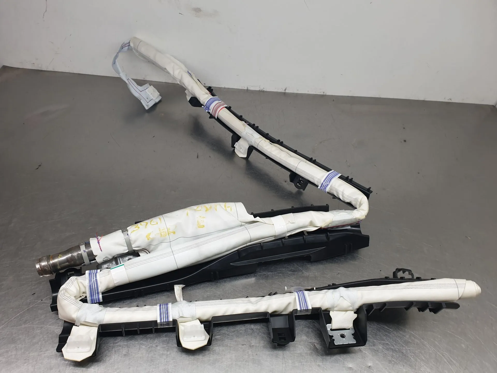 Left Curtain Airbag TOYOTA C-HR (_X1_)