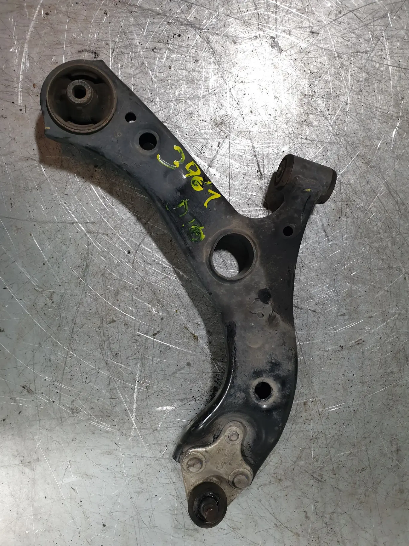 Braccio di sospensione anteriore destra TOYOTA C-HR (_X1_)