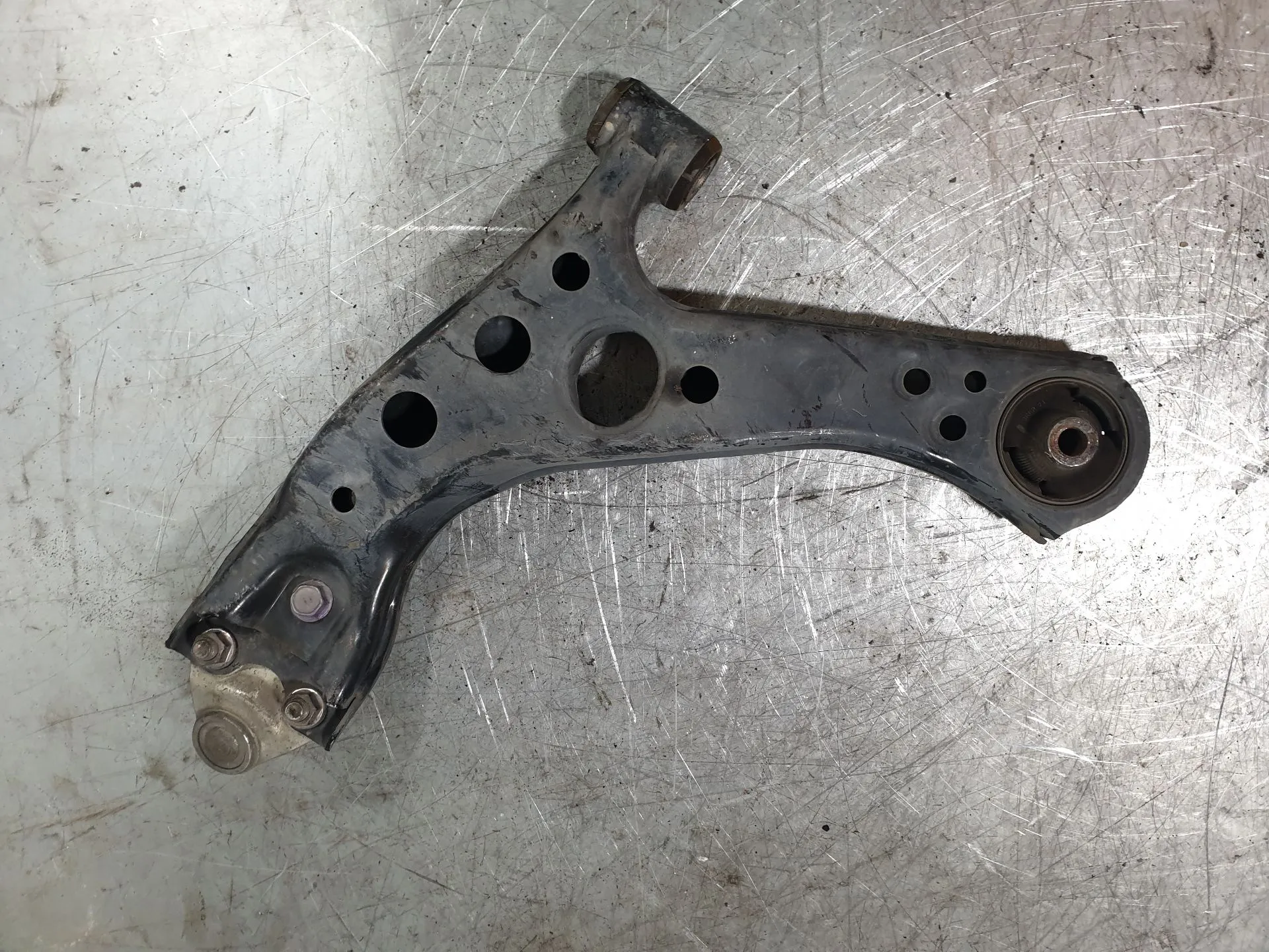 Braccio di sospensione anteriore destra TOYOTA C-HR (_X1_) Imagem-1