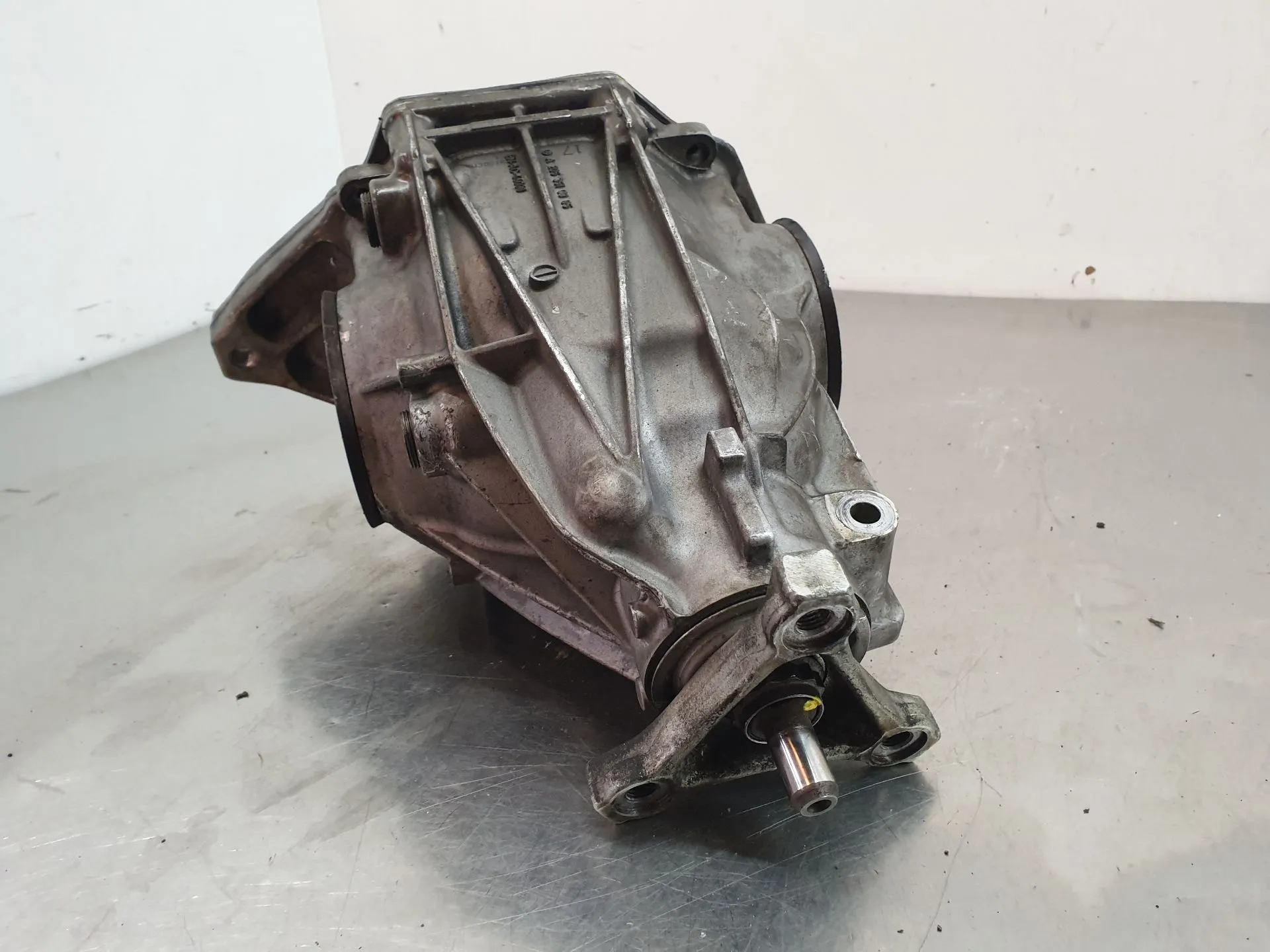 Rear differential MERCEDES-BENZ Classe C (W205) Imagem-2