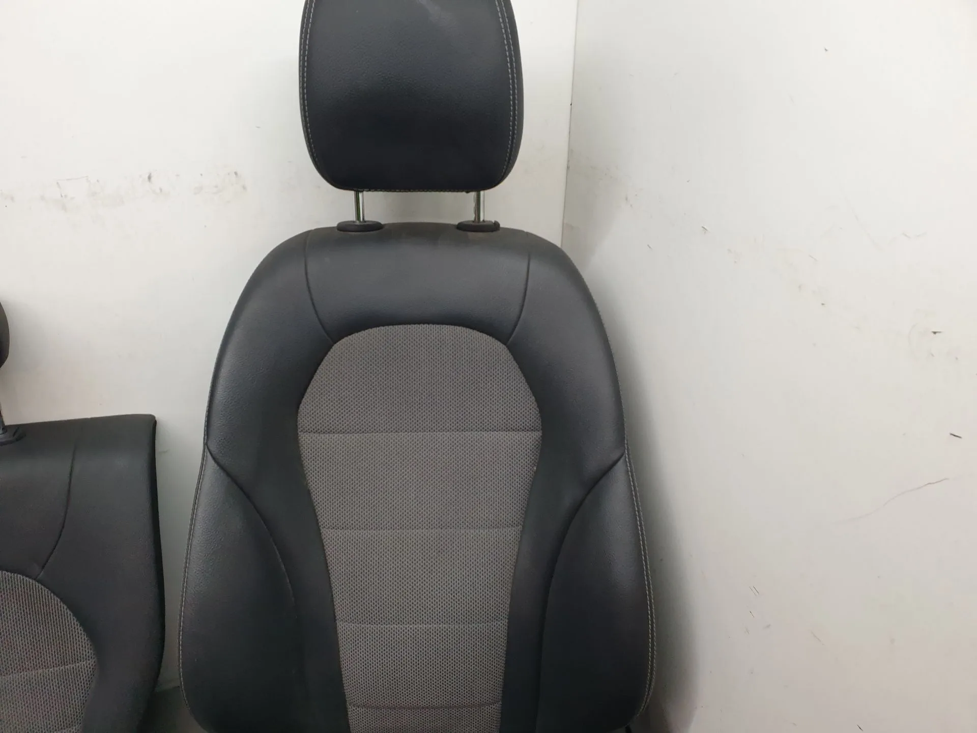 Conjunto de Bancos MERCEDES-BENZ Classe C (W205) Imagem-8