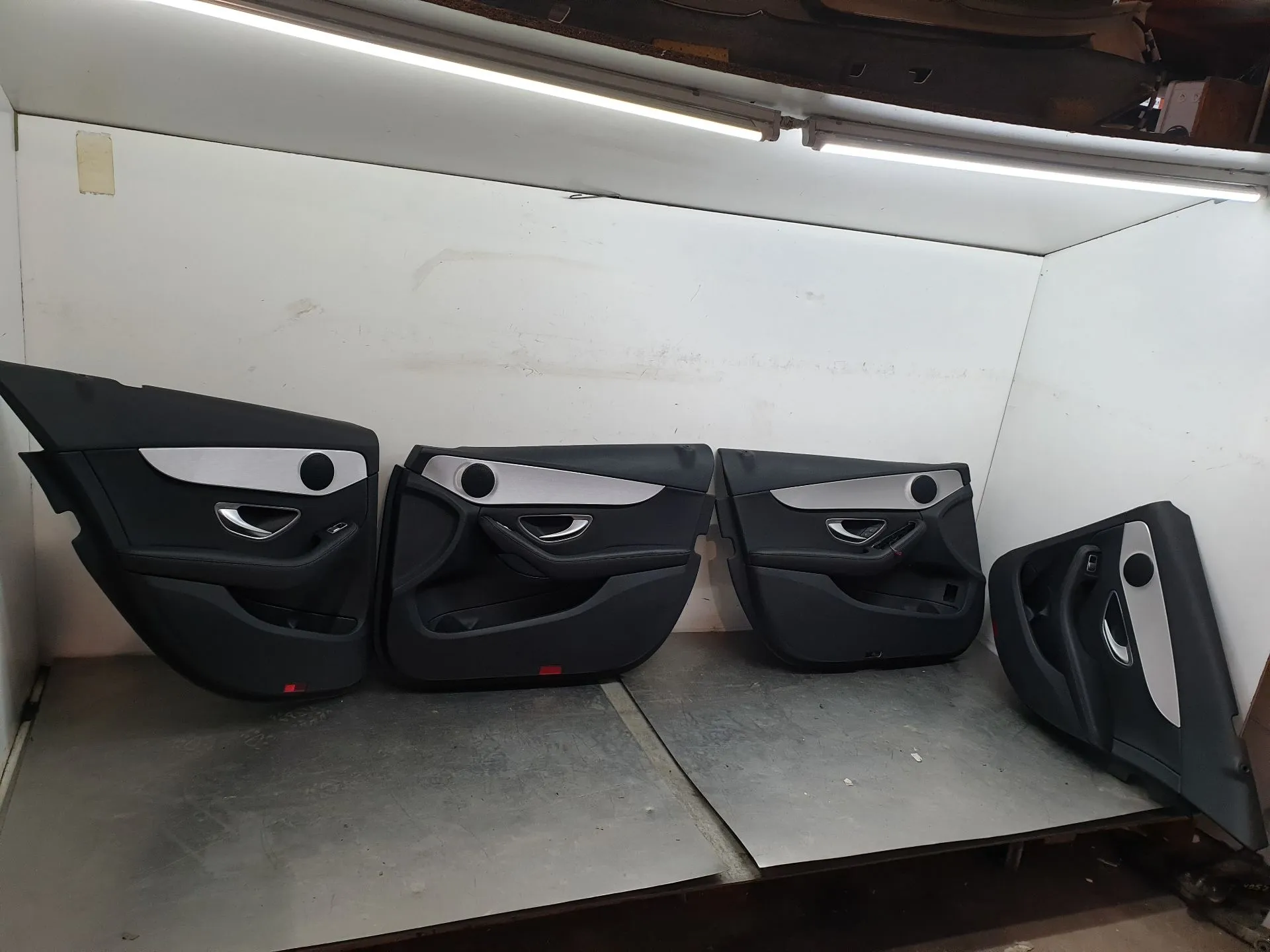 Conjunto de Bancos MERCEDES-BENZ Classe C (W205) Imagem-10