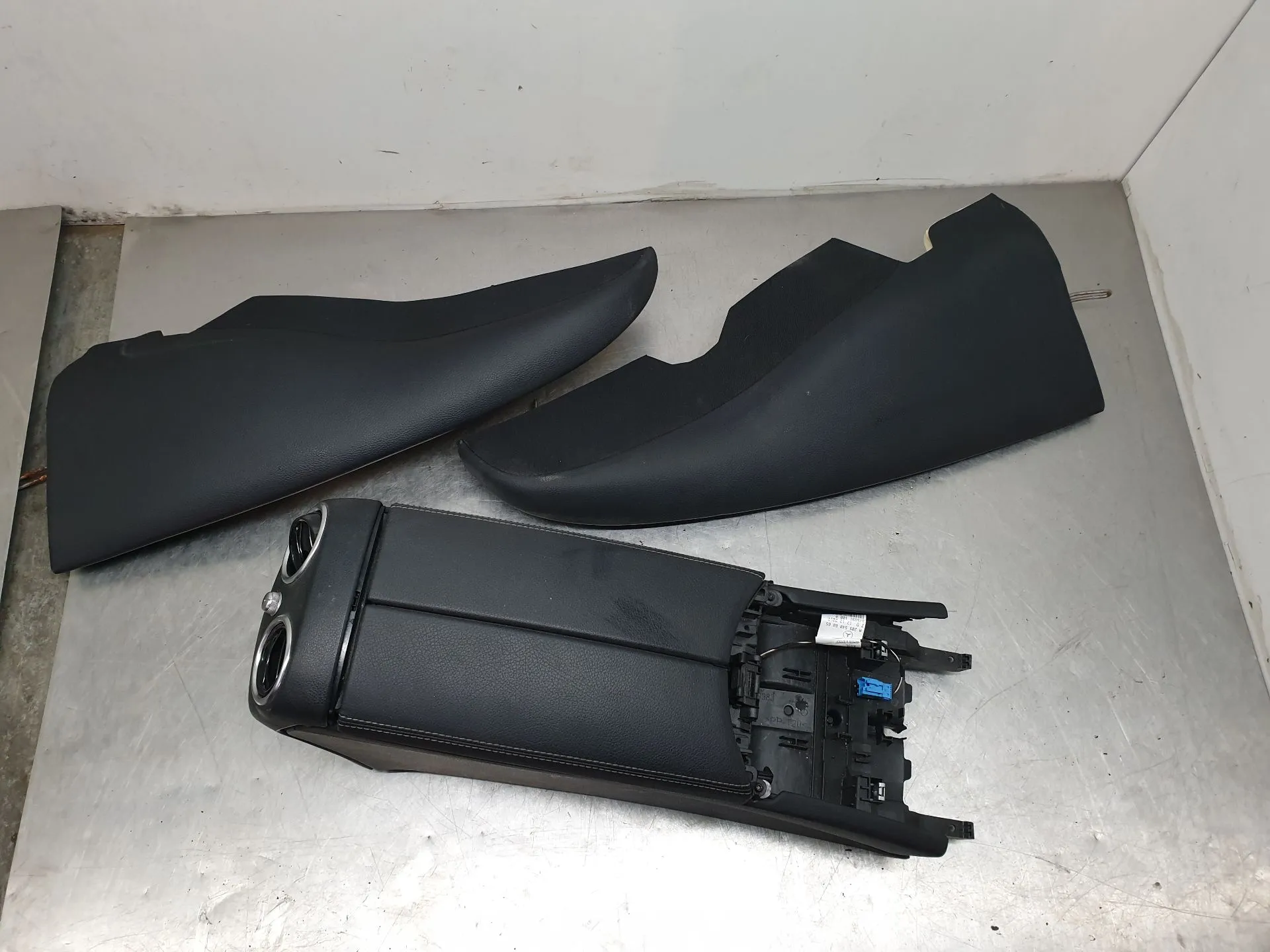 Conjunto de Bancos MERCEDES-BENZ Classe C (W205) Imagem-19