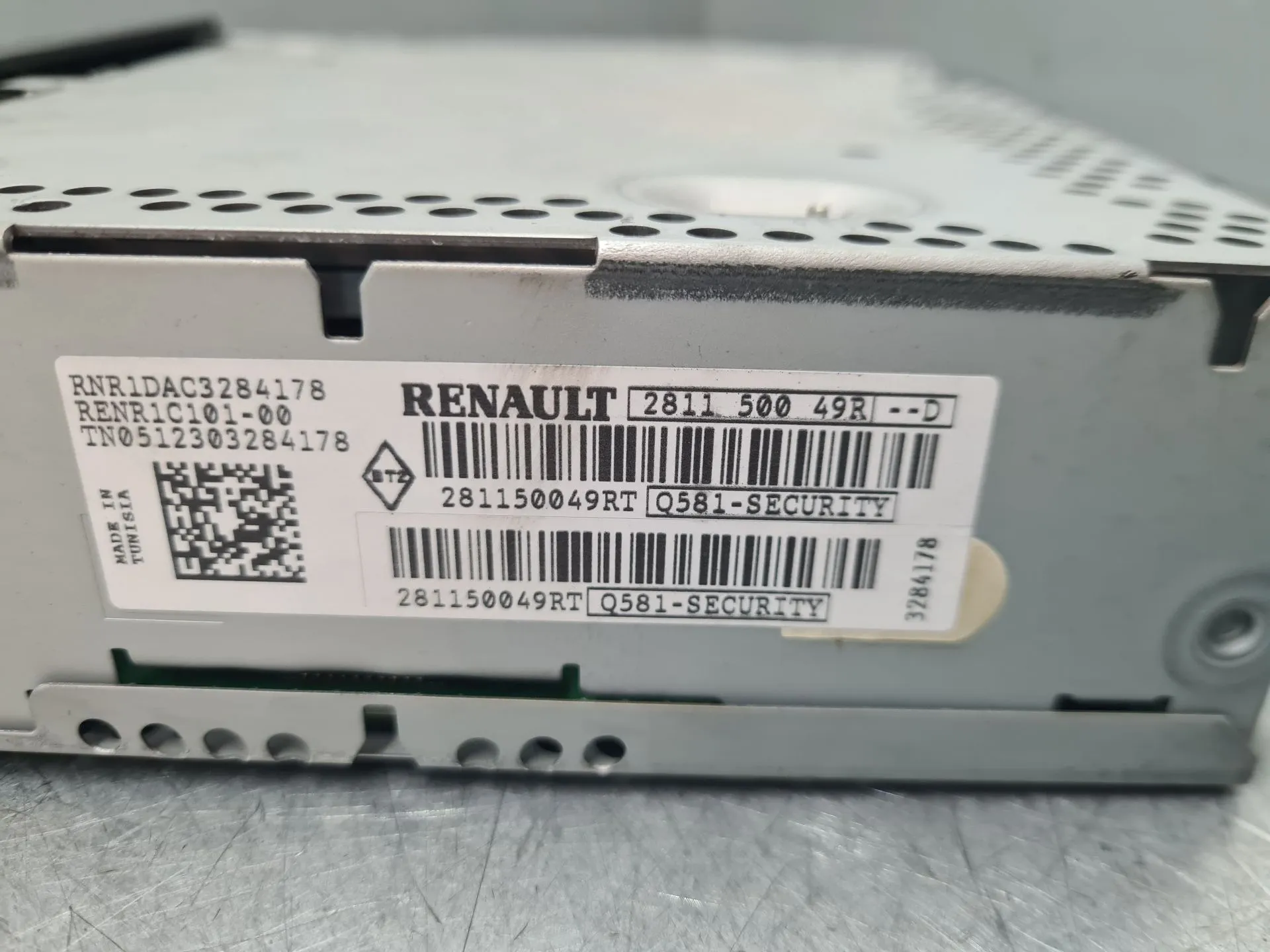 Car radio RENAULT Trafic II (FL) Imagem-4