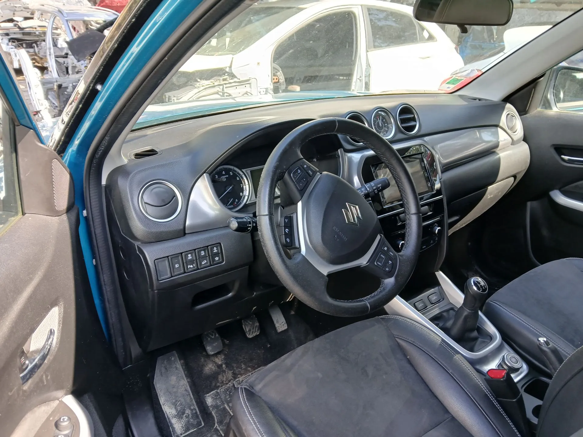 Frente Completa SUZUKI Vitara (LY) Imagem-1