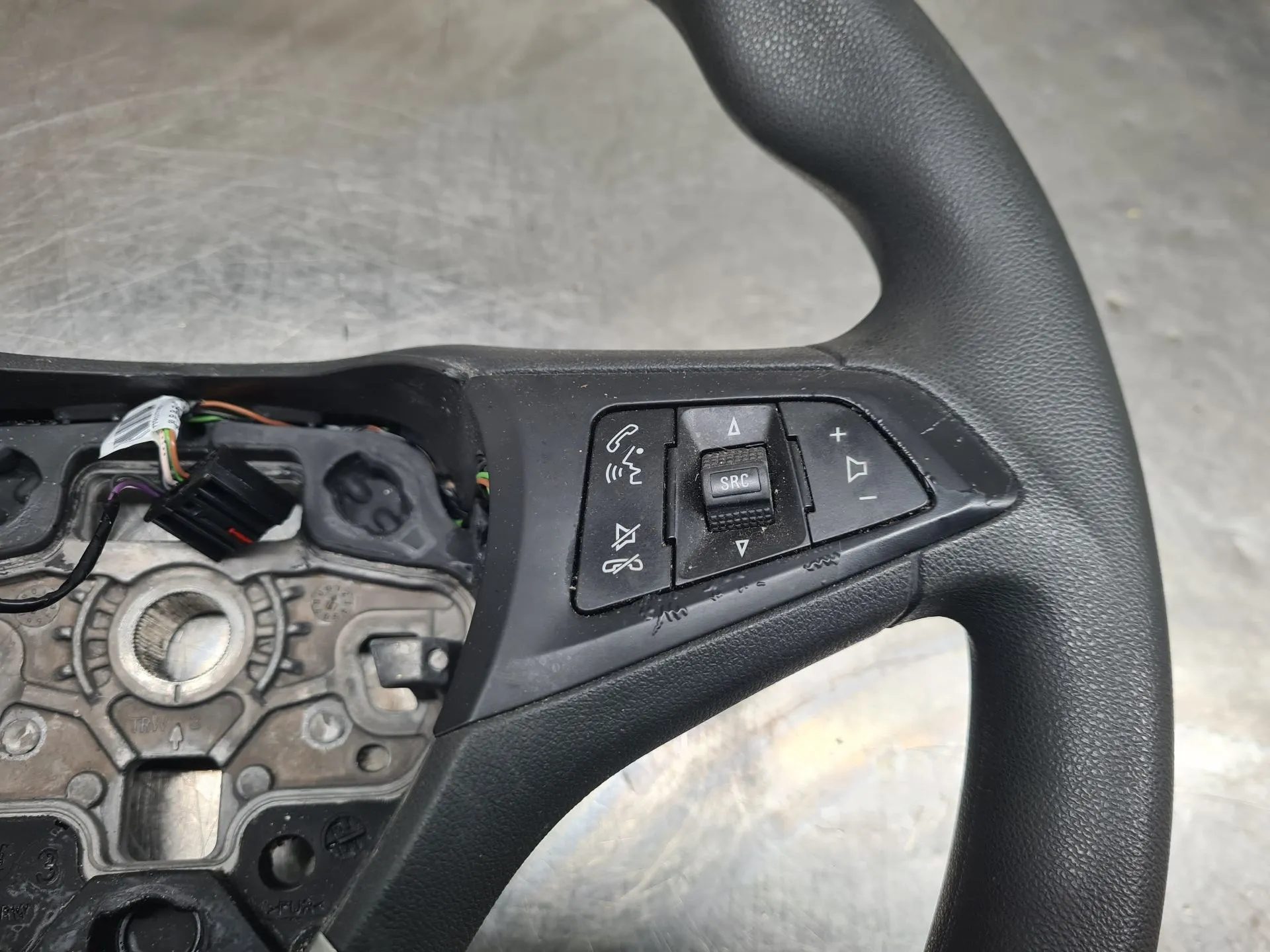 Volante OPEL Karl Imagem-2