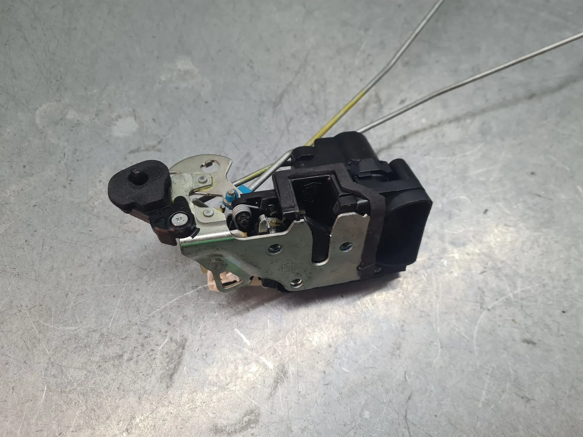 Fechadura / fecho porta trás direito OPEL Karl Imagem-2
