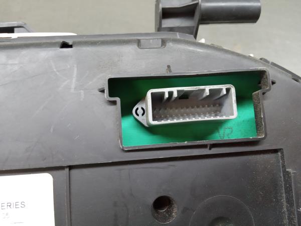 Quadro strumenti / Pannello strumenti RENAULT Clio III (BR0/1, CR0/1) Imagem-2