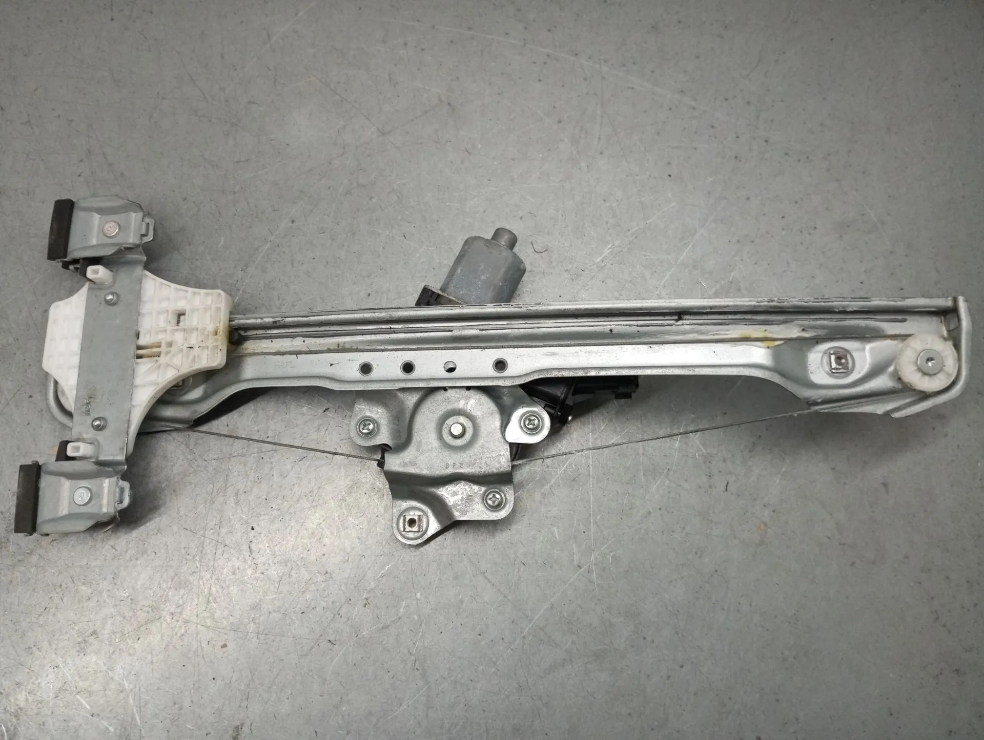 Lève-vitre avant gauche OPEL Karl Imagem-1