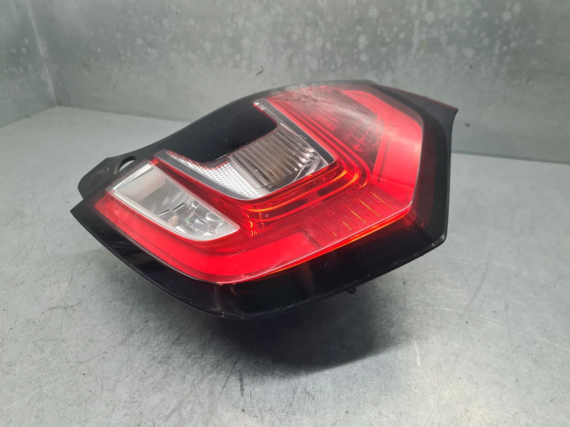 Feu arrière Droite RENAULT Twingo III (BCM_) Imagem-1