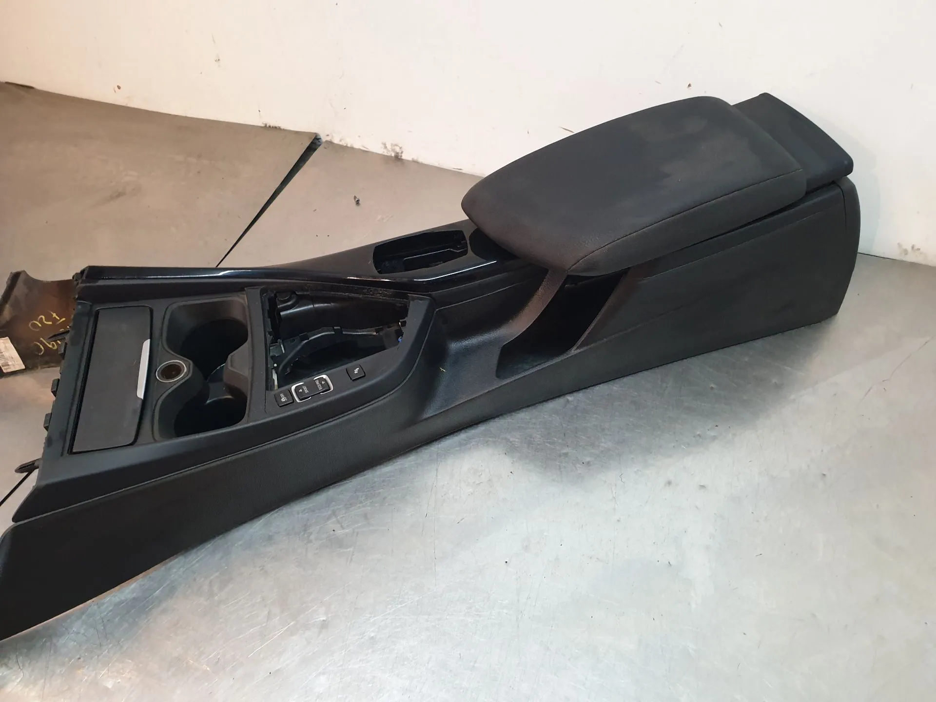 Accoudoir BMW 1 (F20)