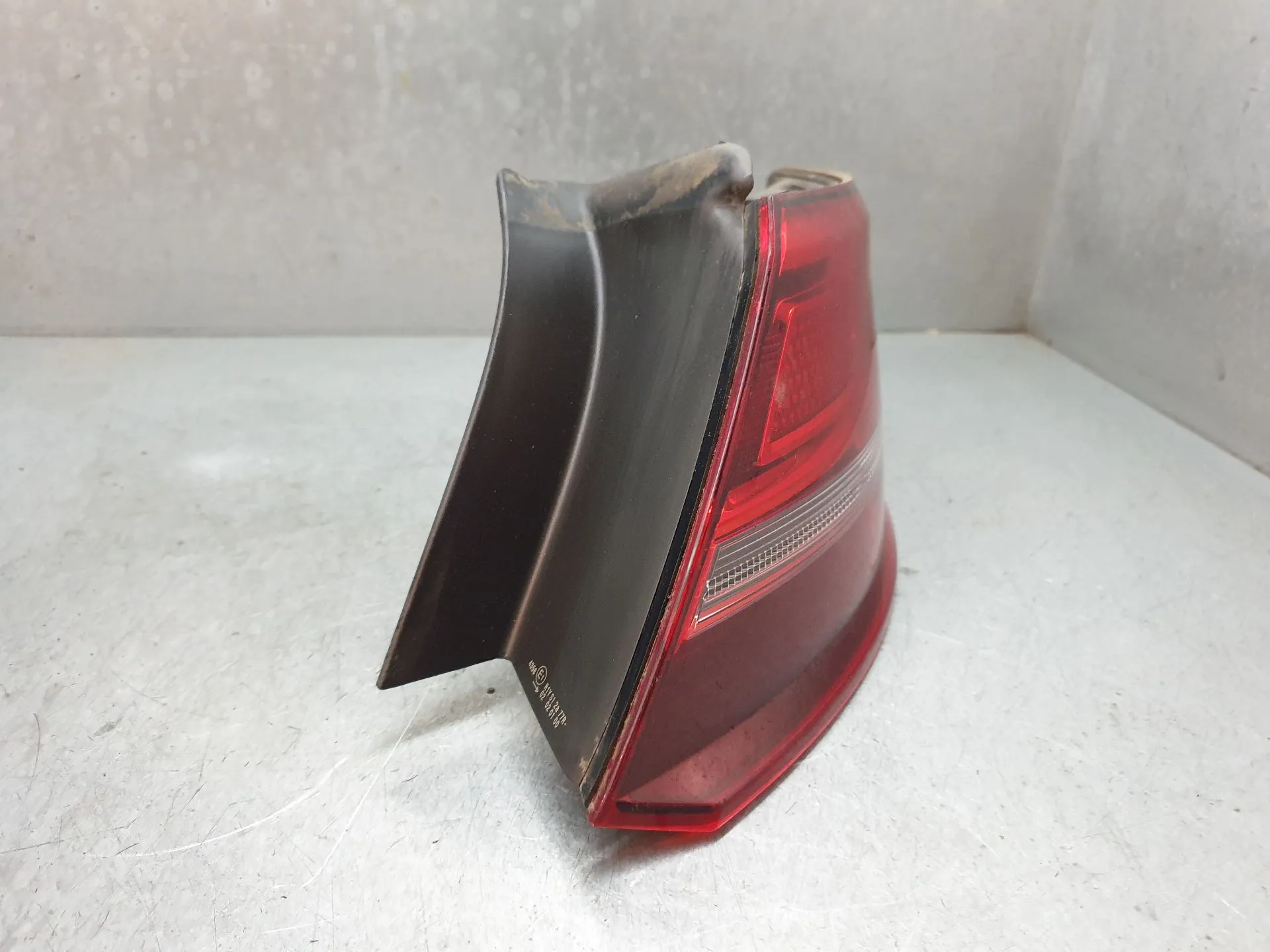 Feu arrière Droite AUDI A3 Sportback (8VA, 8VF) Imagem-1