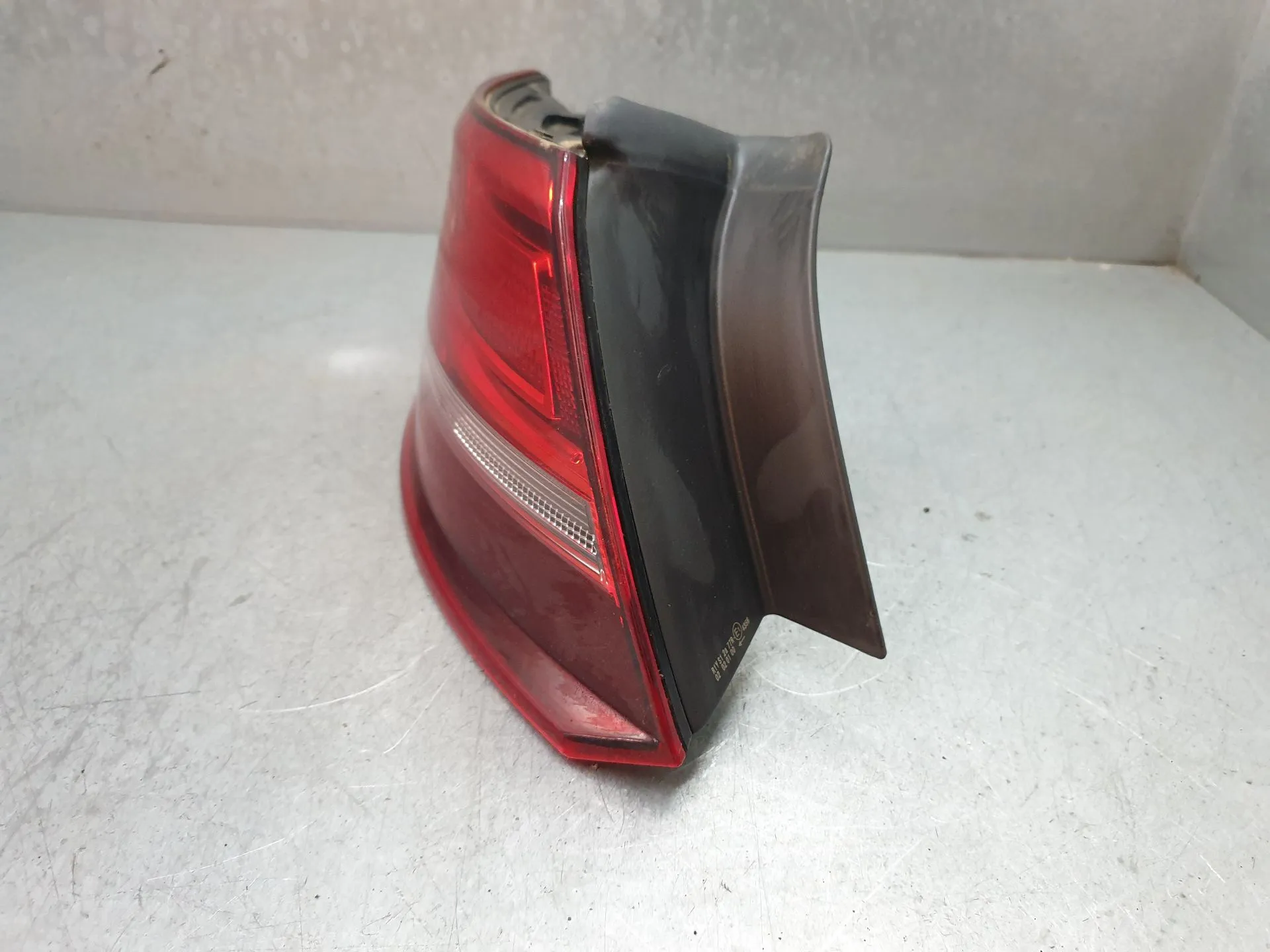 Feu arrière Gauche AUDI A3 Sportback (8VA, 8VF) Imagem-2