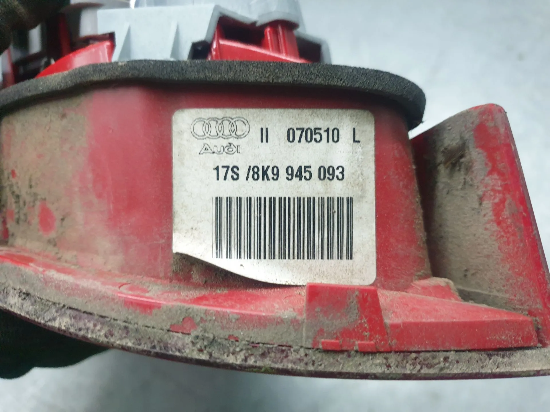 Left Tailgate light  AUDI A4 Avant (8K5, B8) Imagem-3