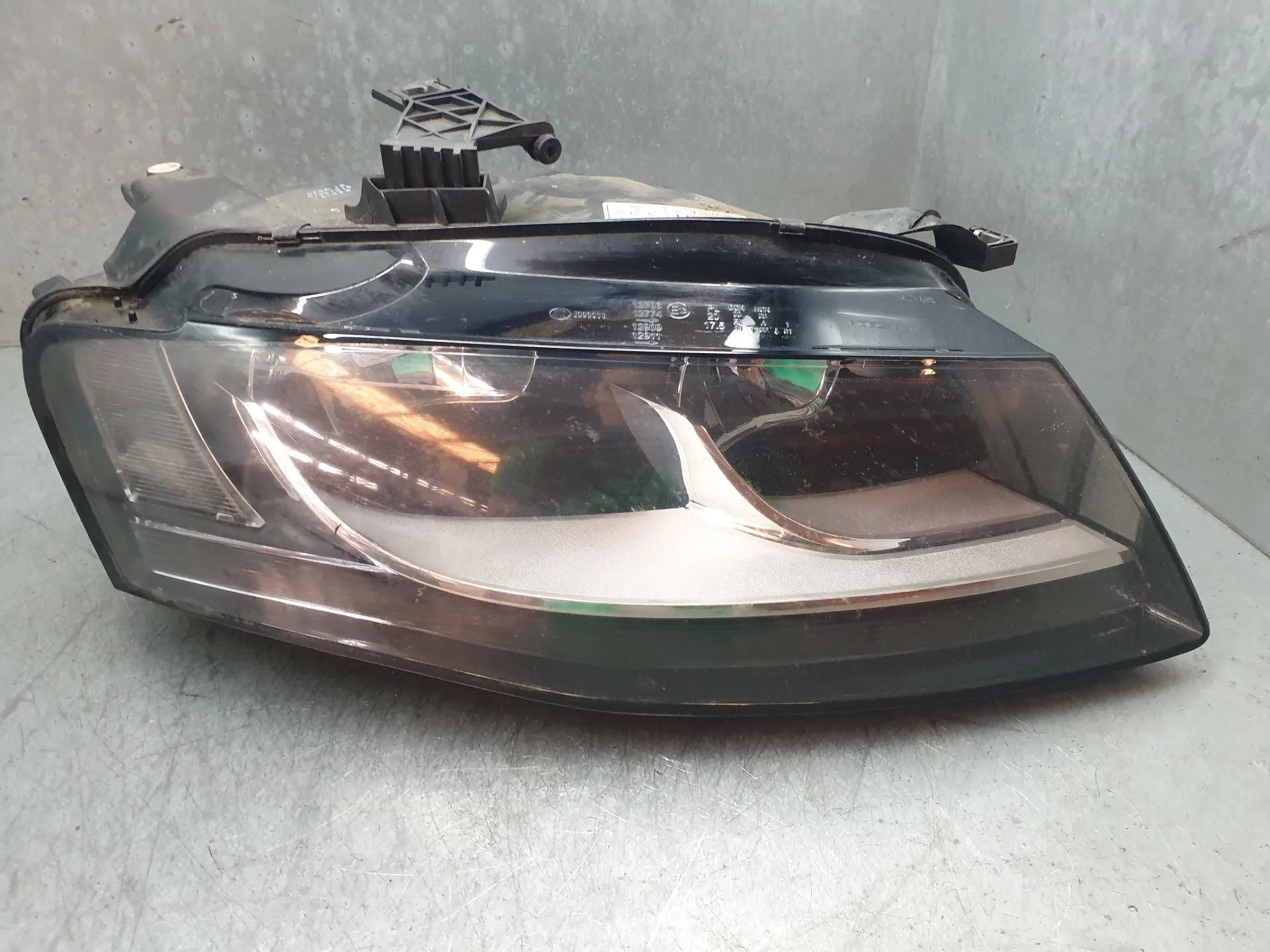 Phare avant Droit AUDI A4 Avant (8K5, B8)