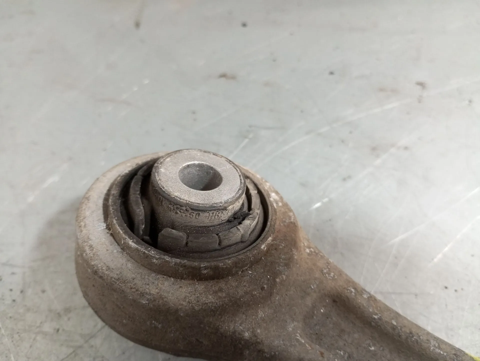 Brazo suspensión delantero izquierdo AUDI A4 Avant (8K5, B8) Imagem-3