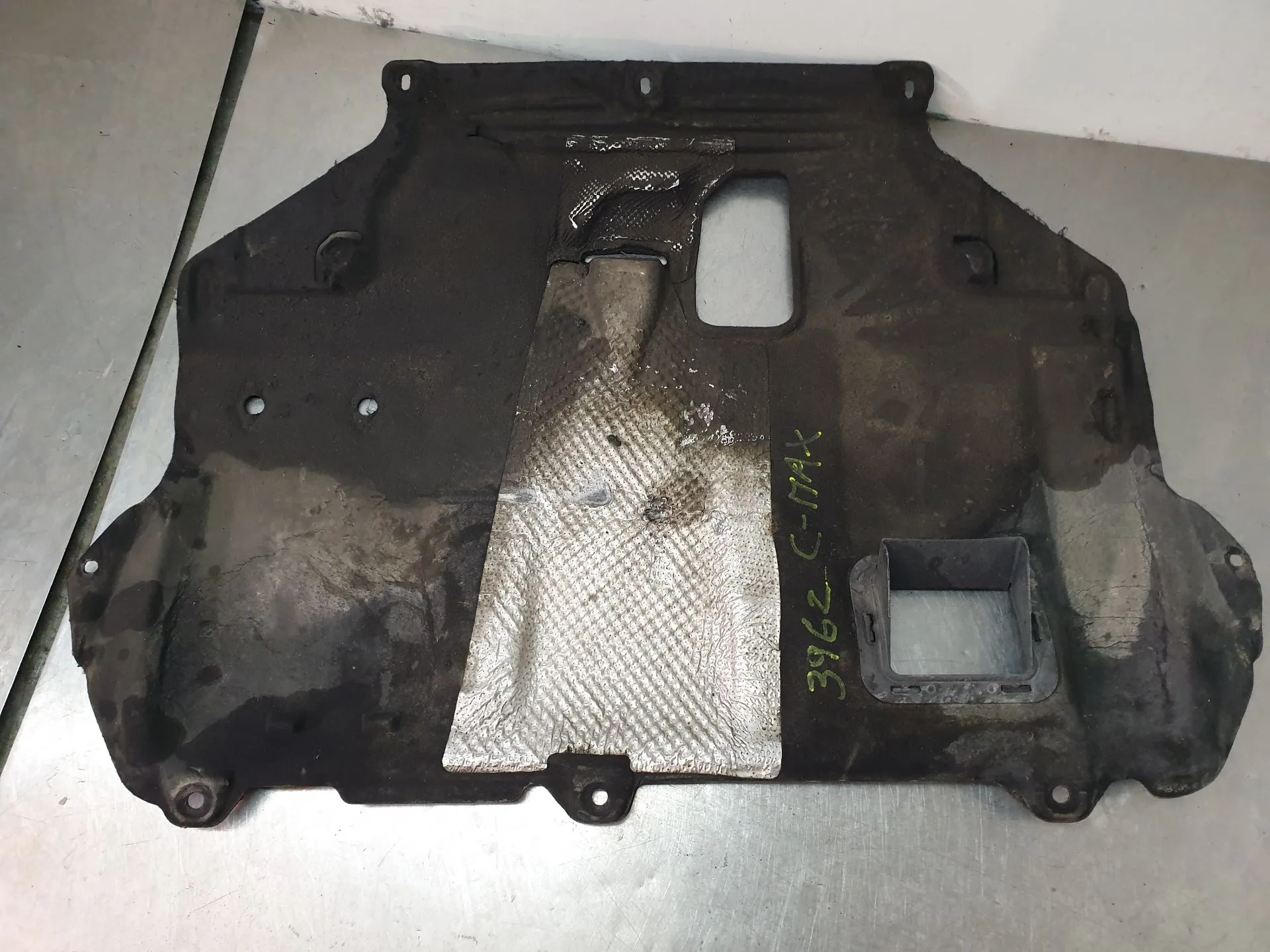 Blindagem inferior do motor FORD C-Max II (DXA/CB7, DXA/CEU)