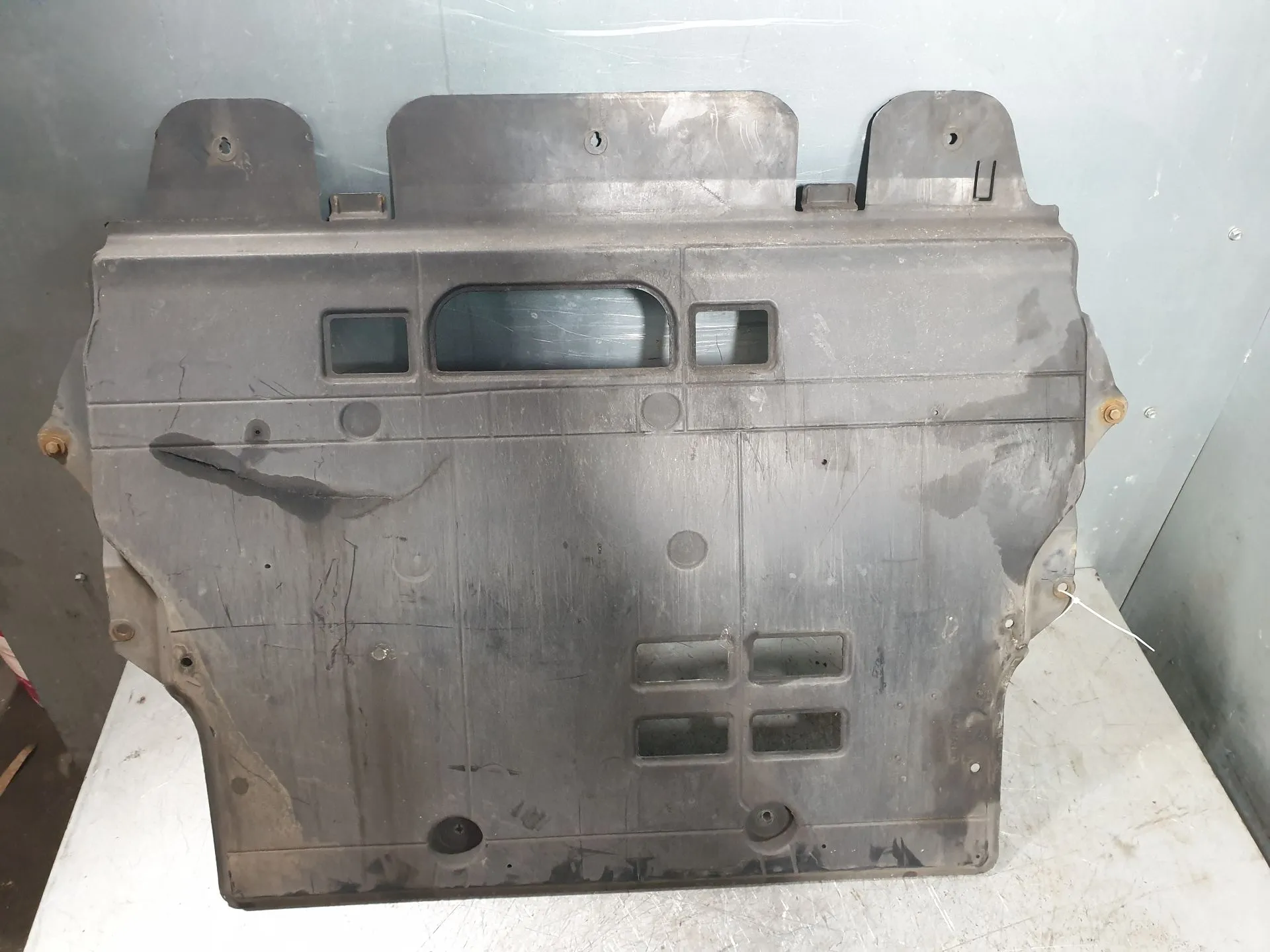 Engine underbody shielding PEUGEOT 308 SW