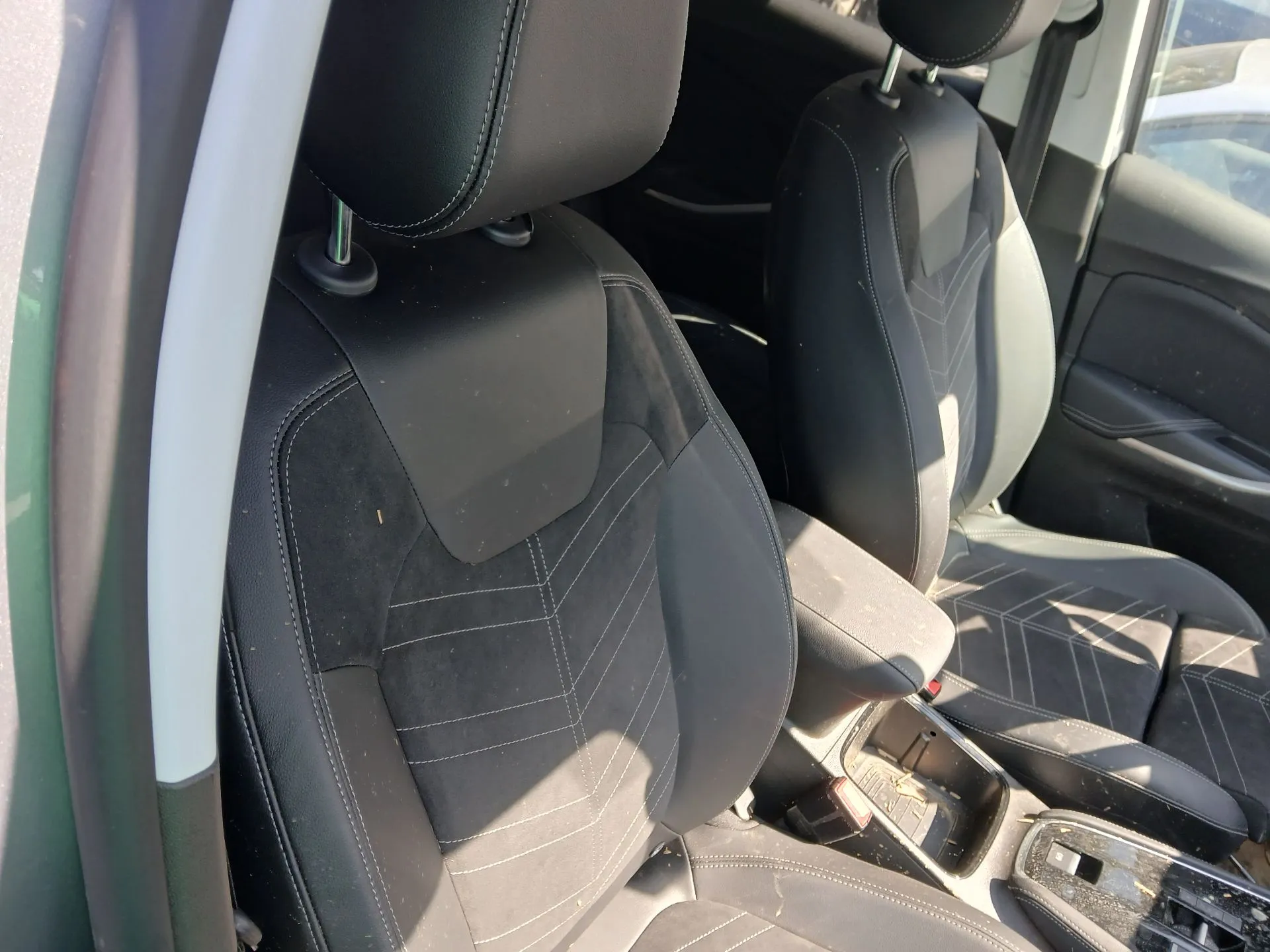 Conjunto de Bancos OPEL Grandland X (75)