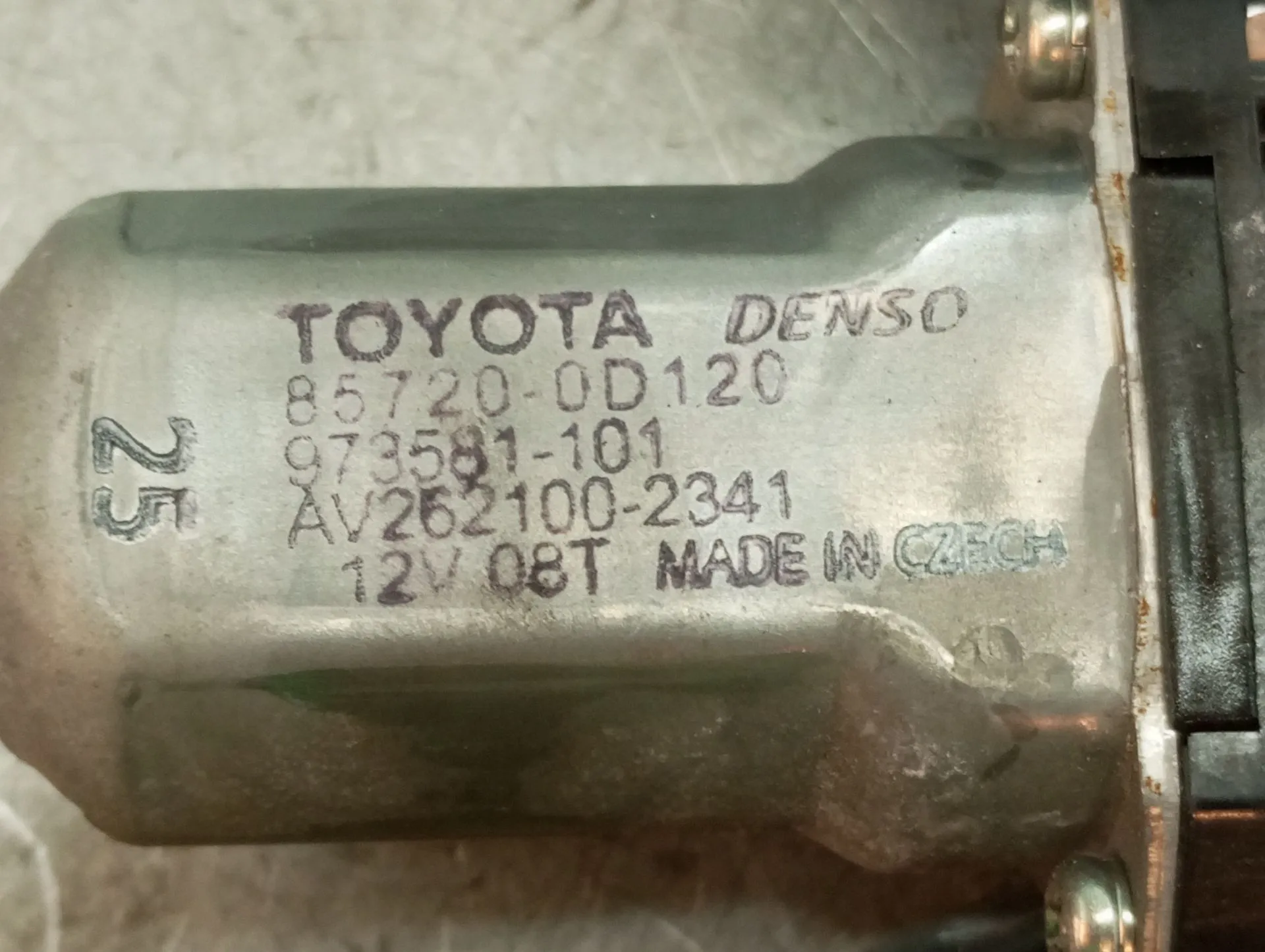 Elevador vidros trás direito TOYOTA Yaris (_P13_) Imagem-2