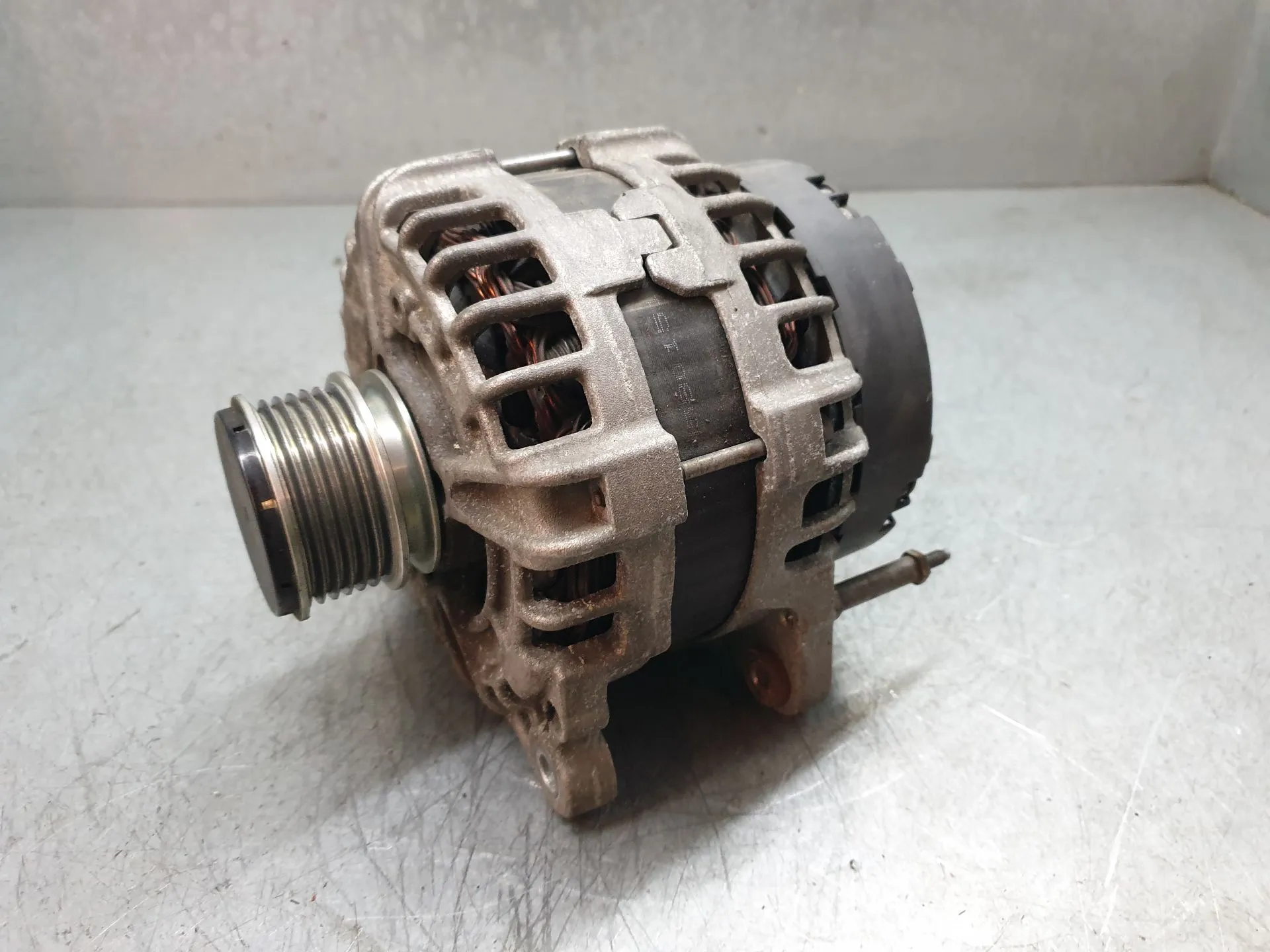 Alternador VOLKSWAGEN Passat Variant (365)