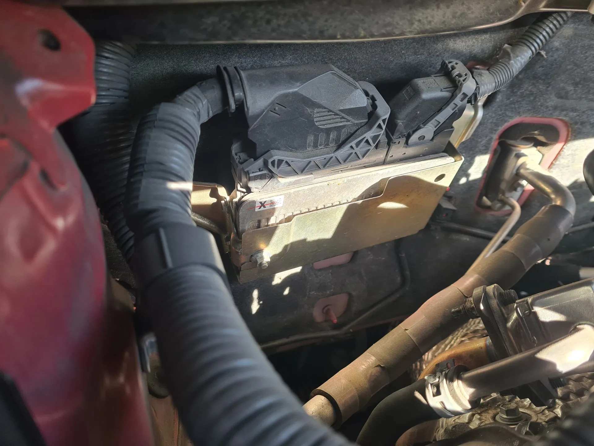 Centralina motor / ECU TOYOTA Yaris (_P13_) Imagem-1