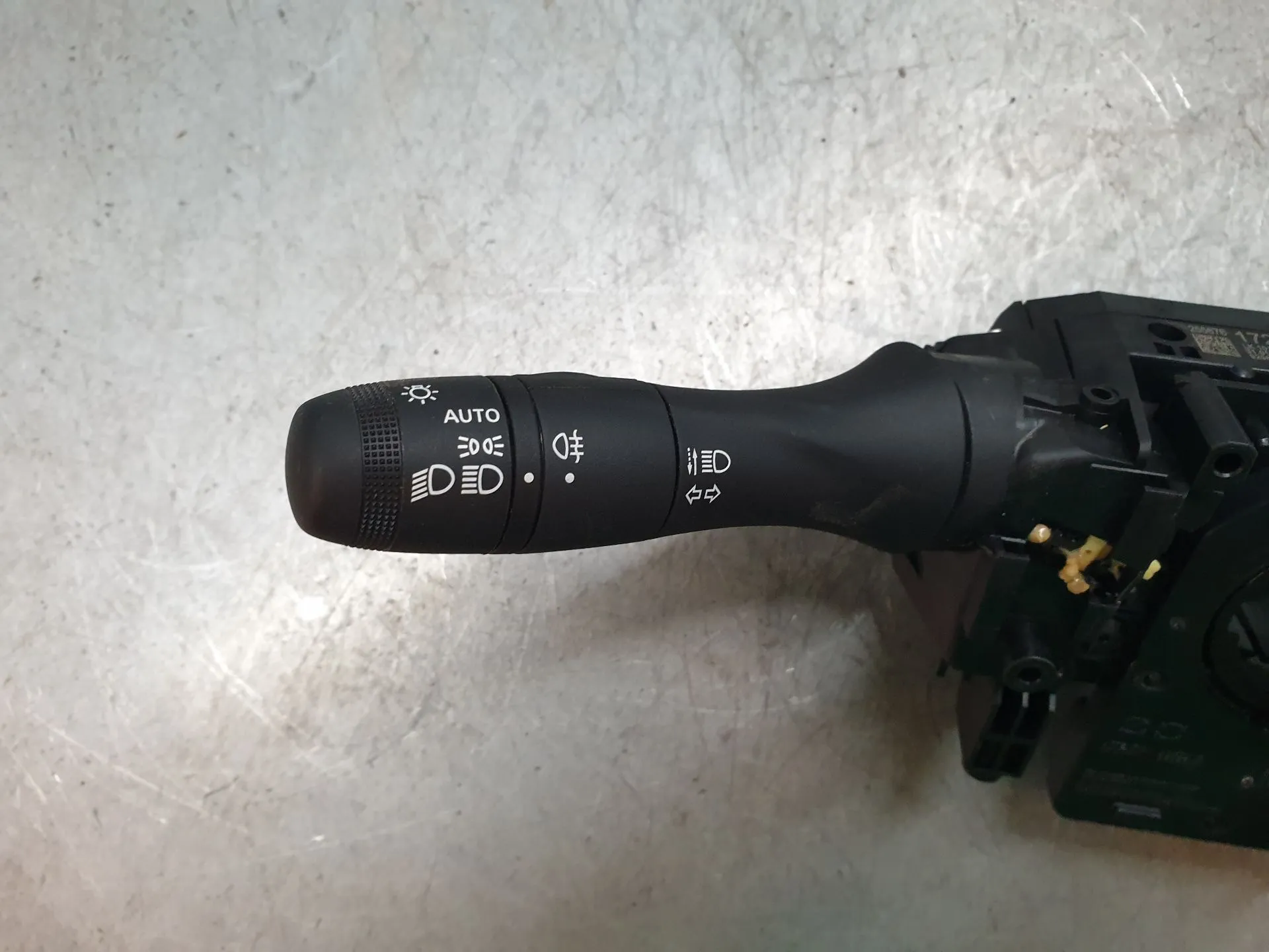 Ensemble leviers d'éclairage et essuie-glace RENAULT Express Van Imagem-1