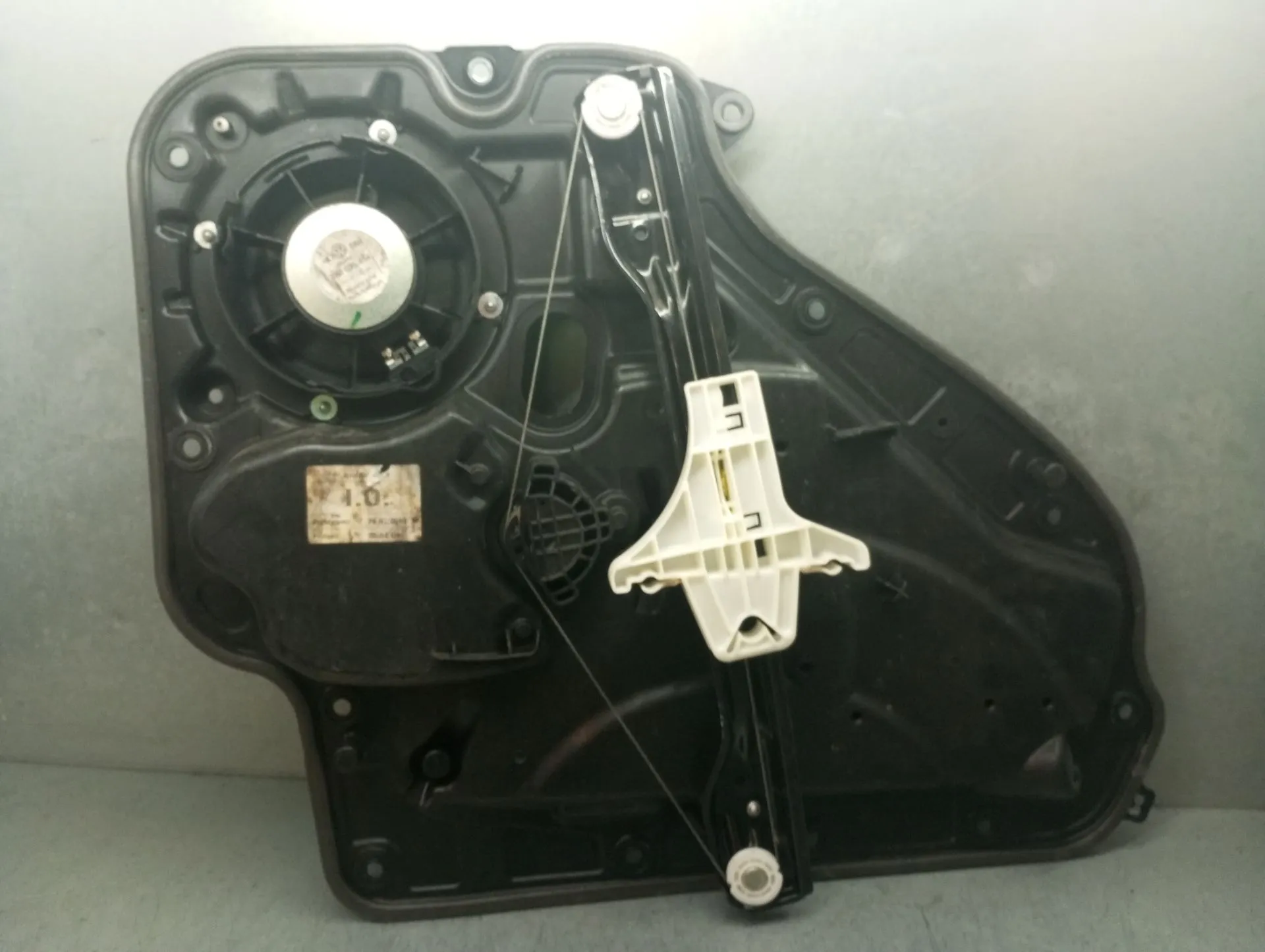 Elevalunas trasero derecho VOLKSWAGEN Golf VI (5K1) Imagem-1