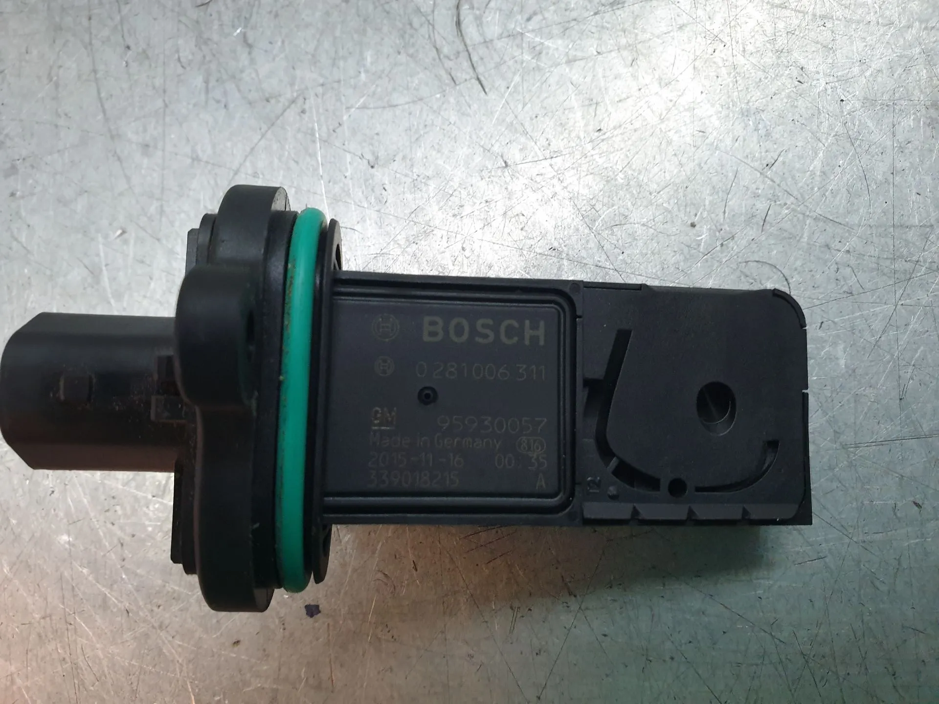 Mass Air Flow Sensor (MAF) RENAULT Kadjar (HA_, HL_) Imagem-3