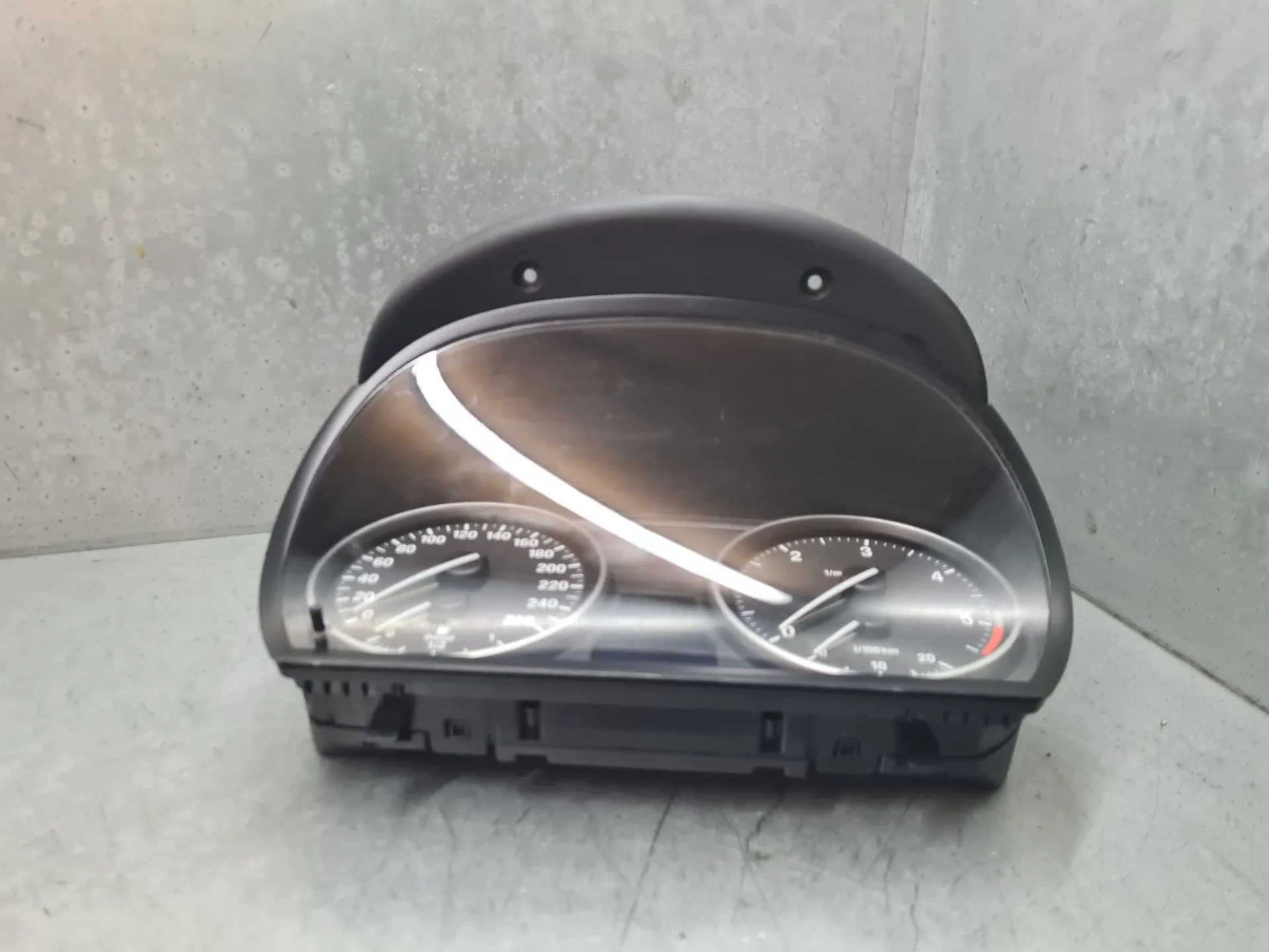 Quadro strumenti / Pannello strumenti BMW X1 (E84) Imagem-1