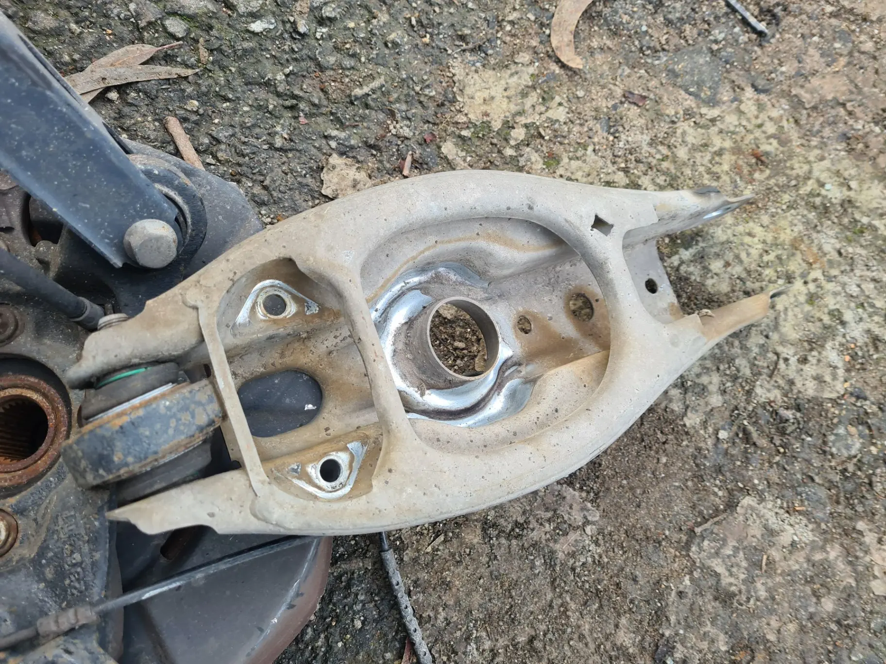 Bras de suspension arrière gauche BMW X1 (E84)