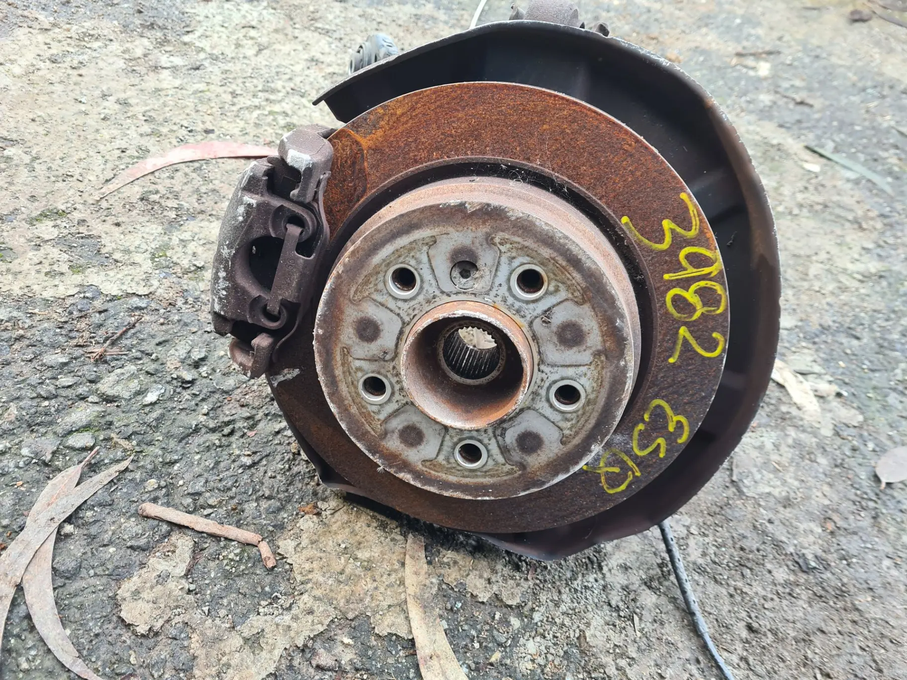 Fusée arrière gauche BMW X1 (E84)