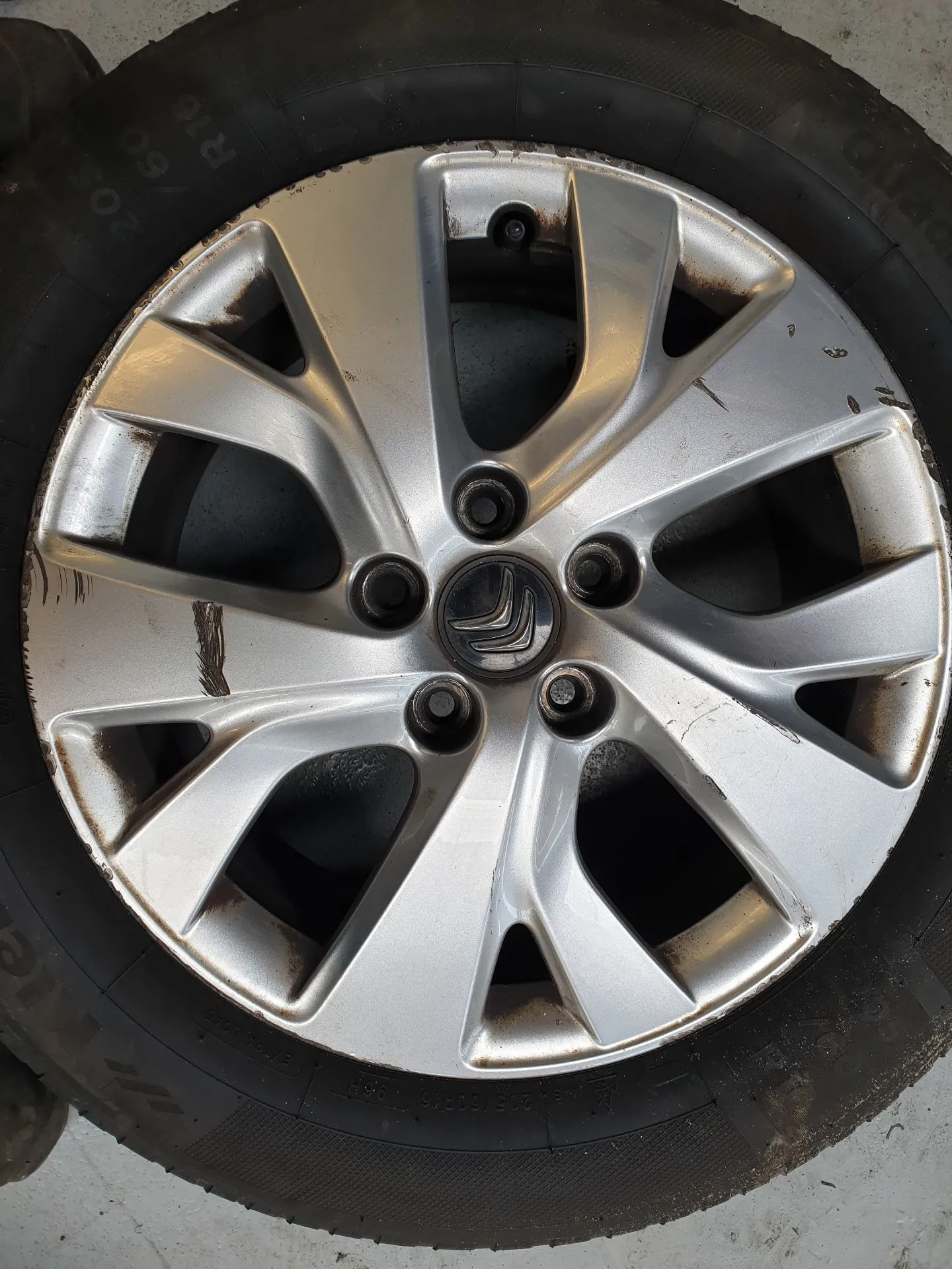 Conjunto Jantes Especiais CITROËN Grand C4 Spacetourer Imagem-2