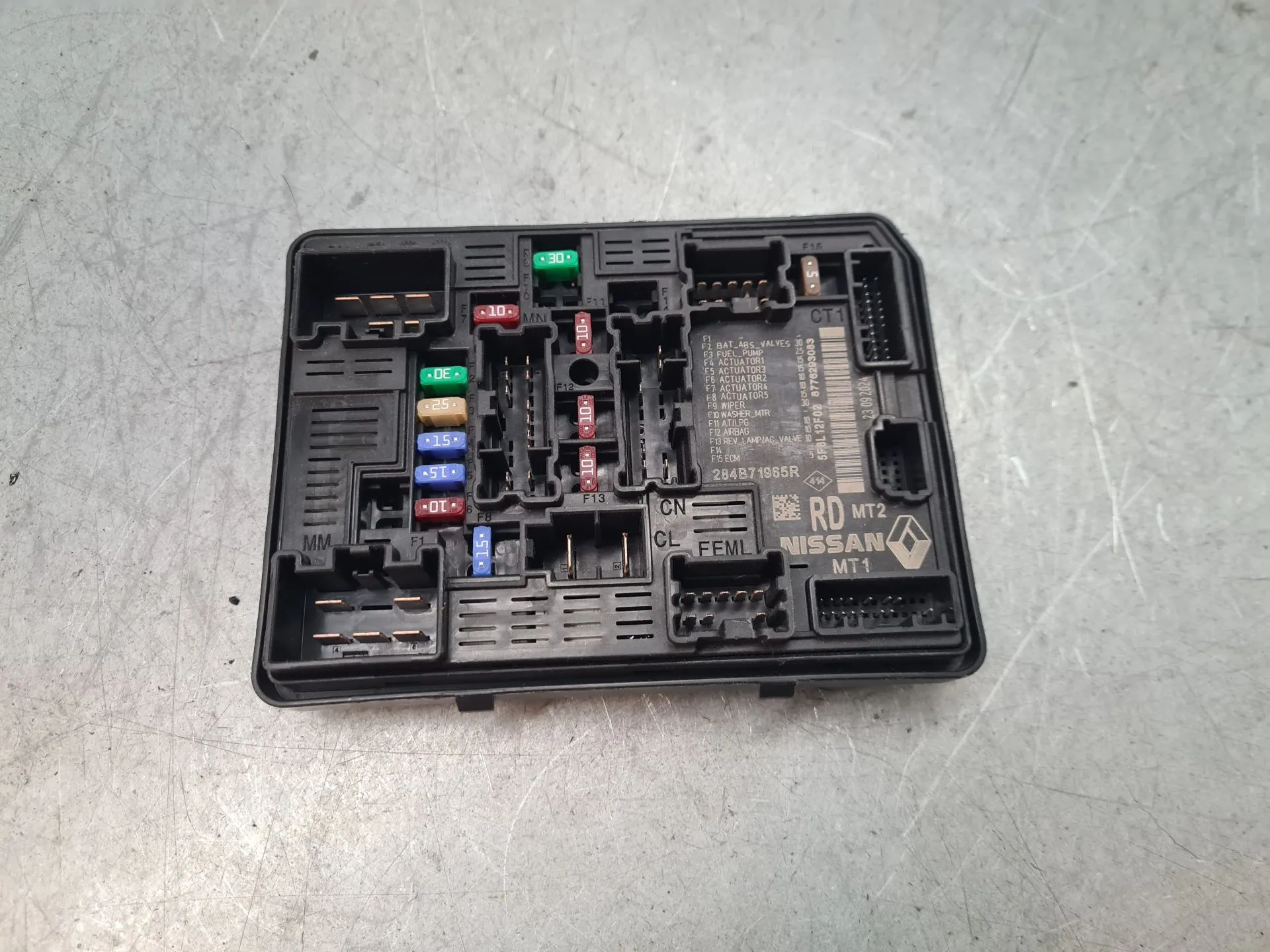 Fuse box / SAM / BSI DACIA Sandero III Imagem-1