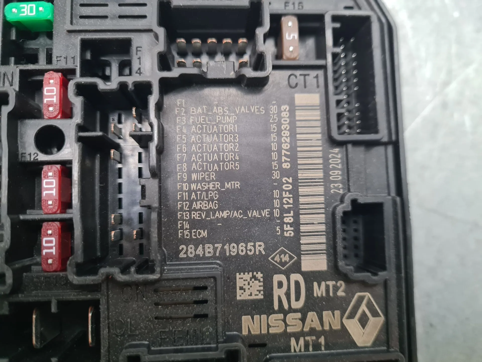 Fuse box / SAM / BSI DACIA Sandero III Imagem-3