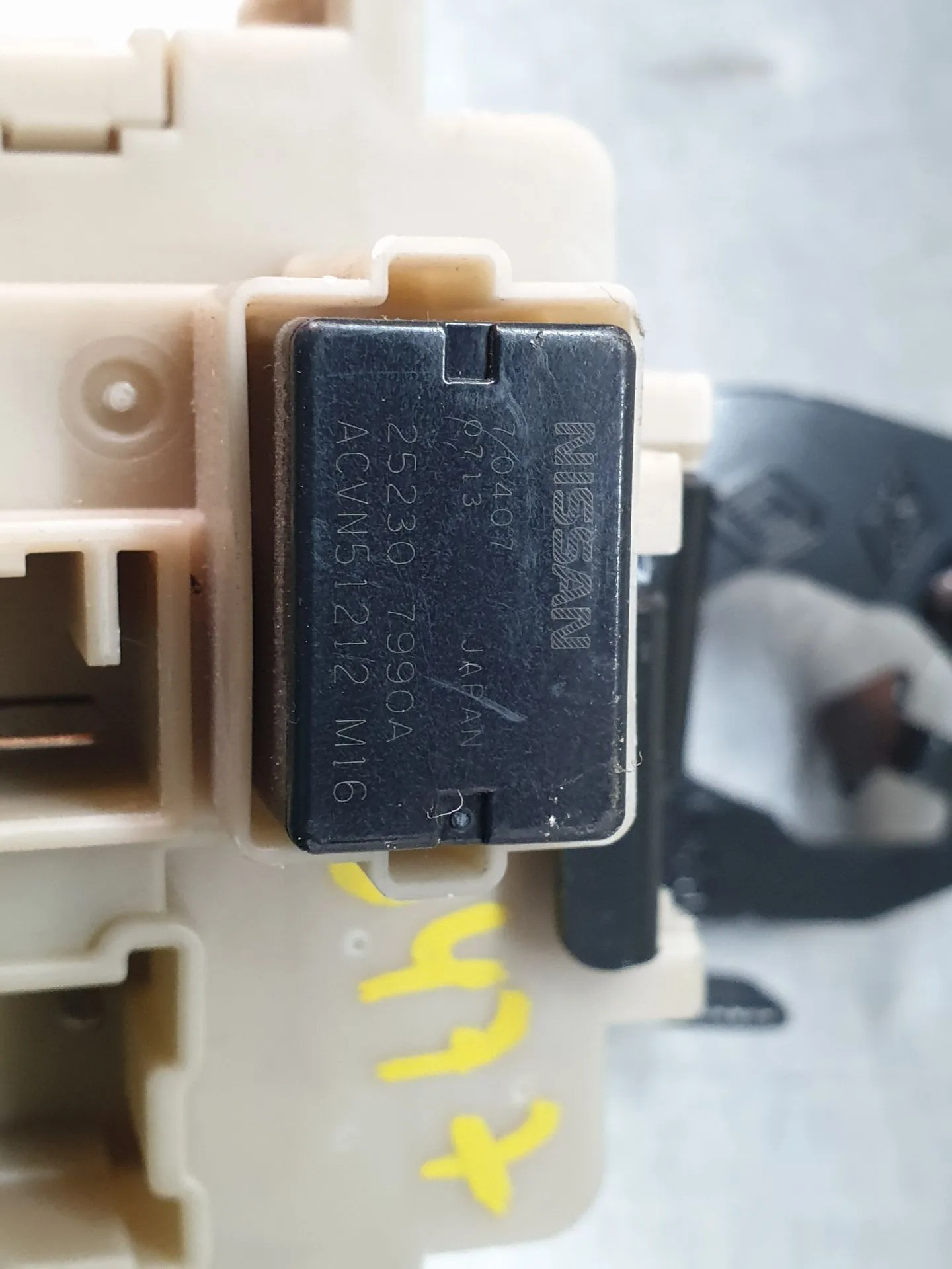 Caixa fusíveis / SAM / BSI RENAULT Kadjar (HA_, HL_) Imagem-4