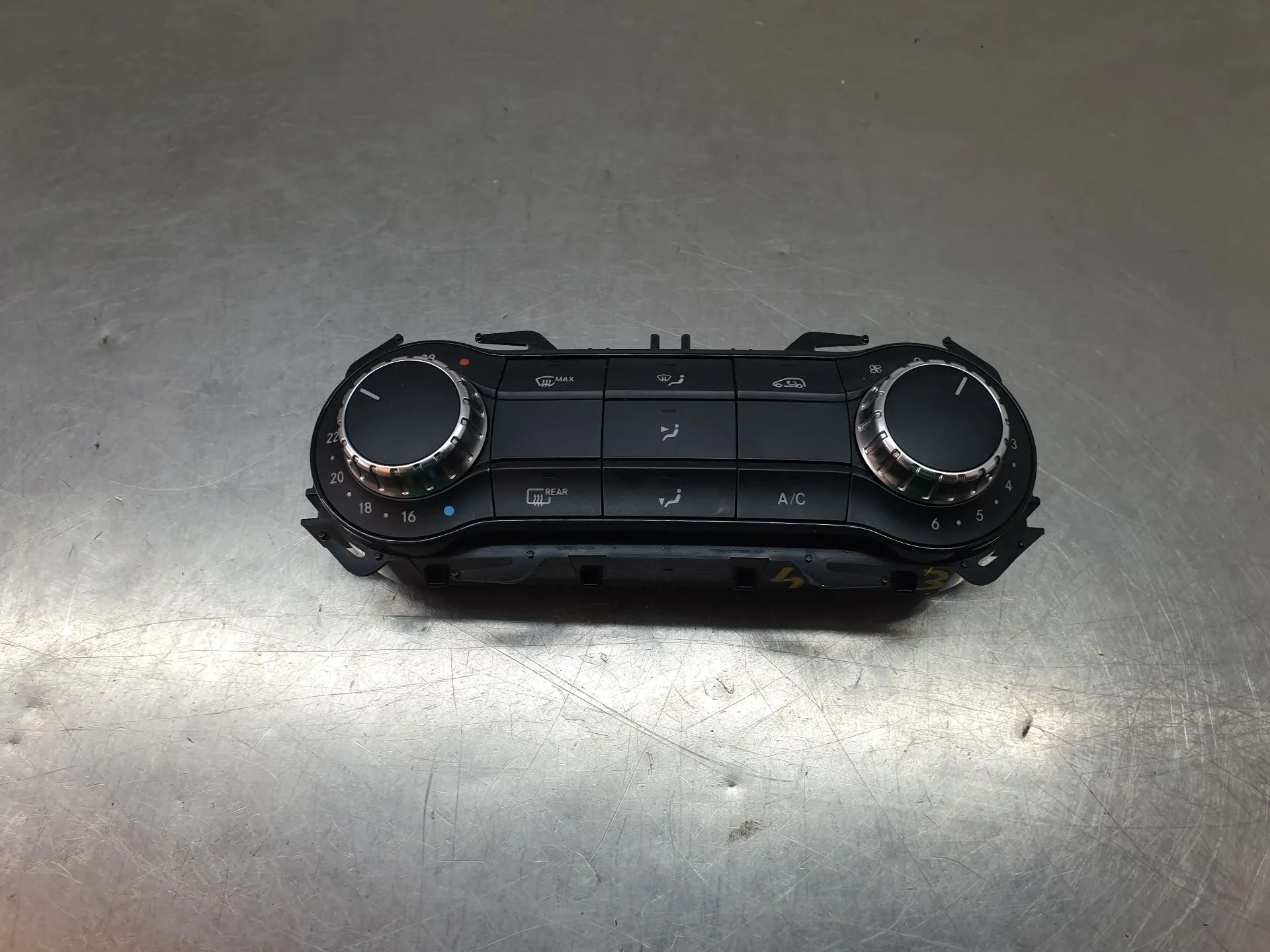Climate control MERCEDES-BENZ Classe A (W176)