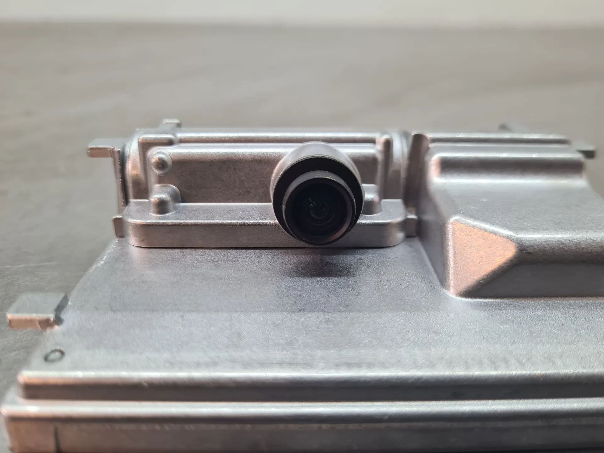 Telecamera frontale/anteriore DACIA Duster III (P1310) Imagem-1