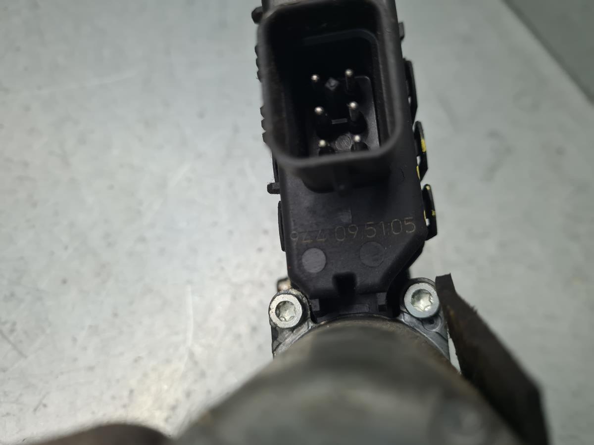 Moteur lève-vitre avant gauche OPEL Astra H Hatchback (L48) Imagem-5