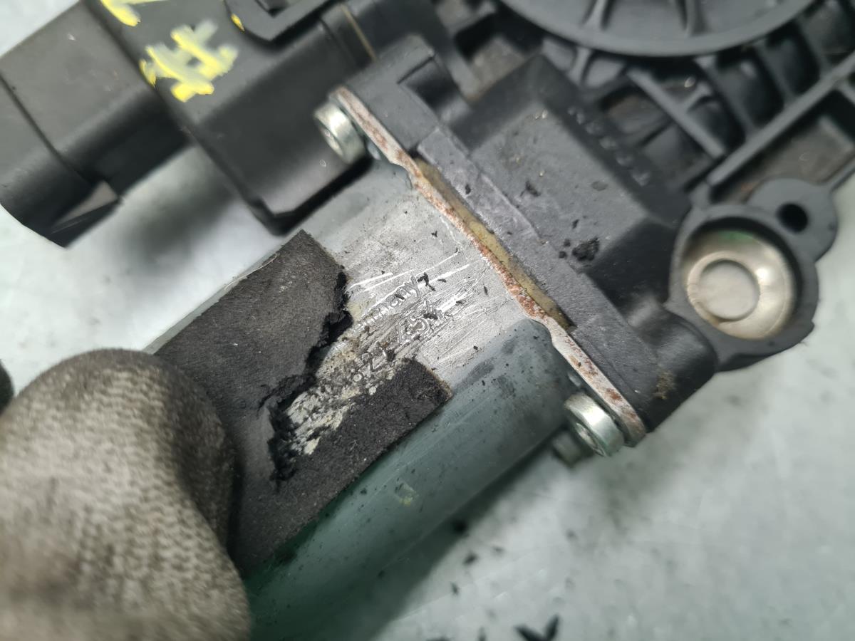 Moteur lève-vitre avant gauche OPEL Astra G Hatchback (F48_, F08_) Imagem-6