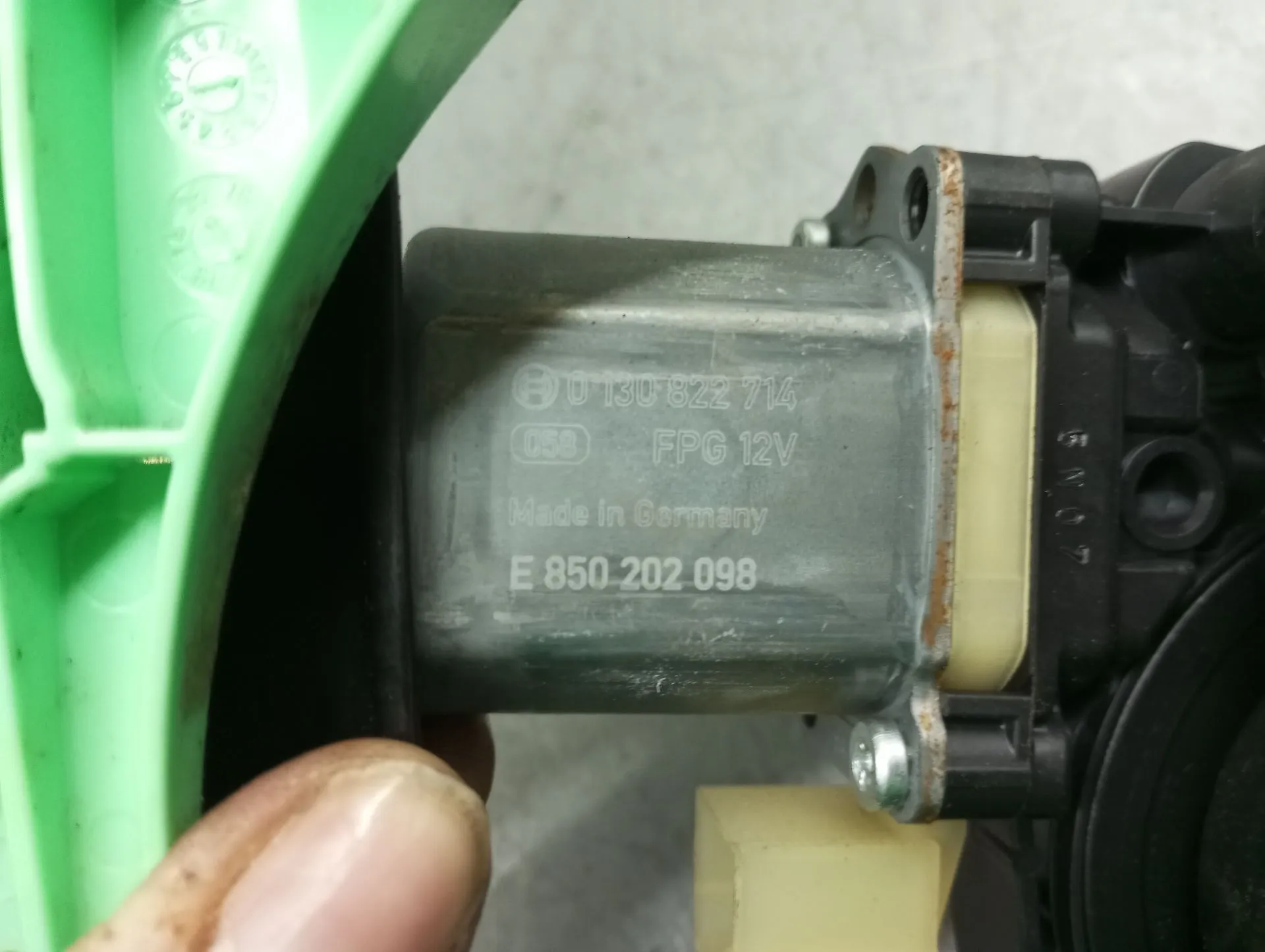 Elevador vidros trás direito VOLKSWAGEN Tiguan (5N) Imagem-3