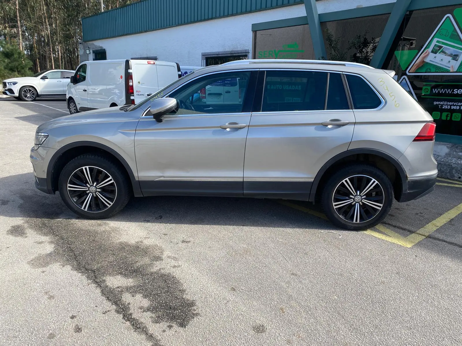 Lève-vitre arrière gauche VOLKSWAGEN Tiguan (5N)