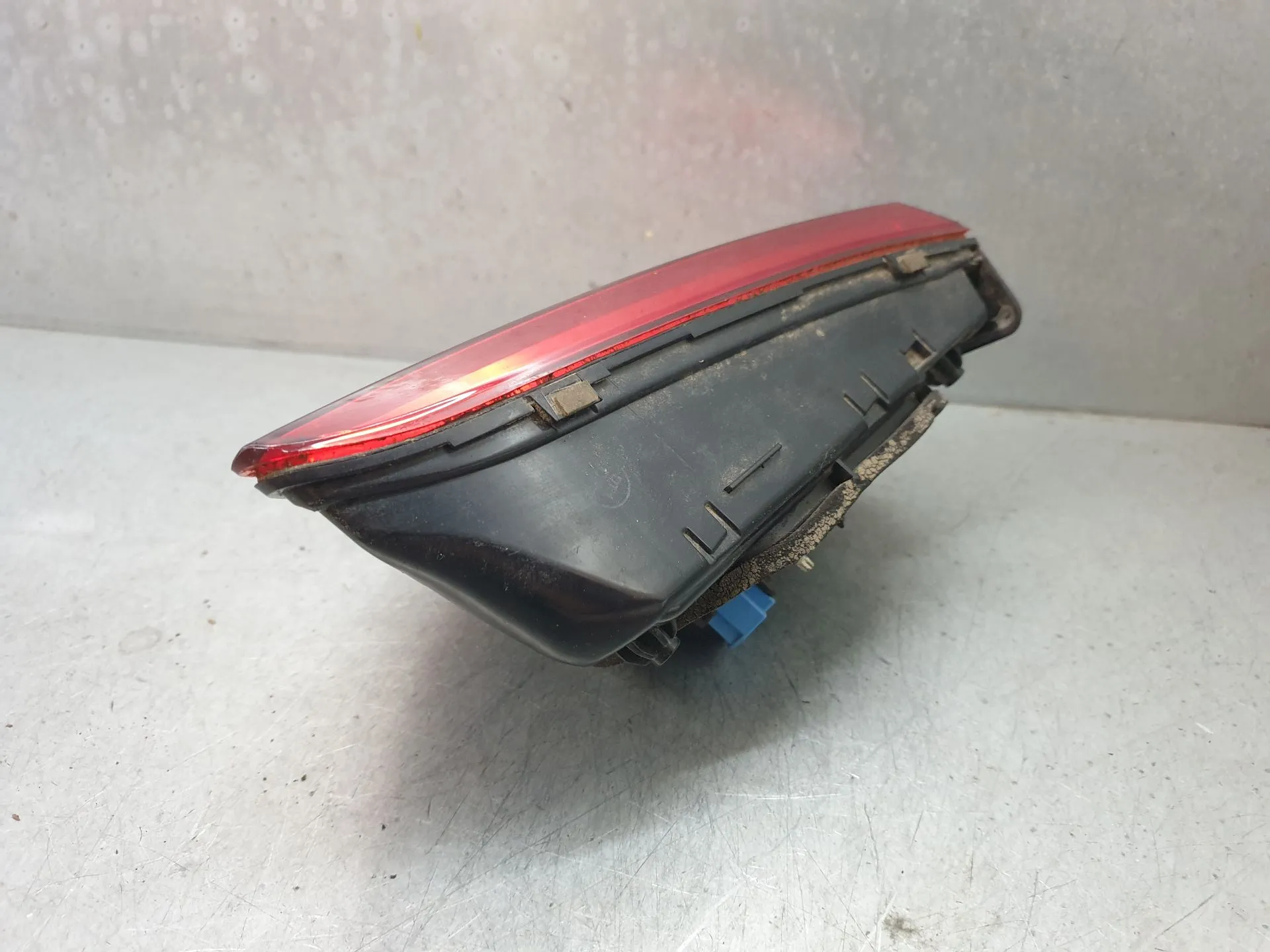 Fanale Sinistro Baule VOLKSWAGEN Tiguan (5N) Imagem-2