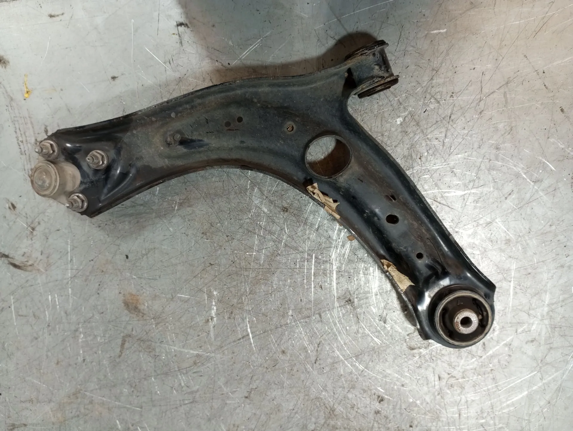 Bras de suspension Avant Droite VOLKSWAGEN Tiguan (5N) Imagem-1