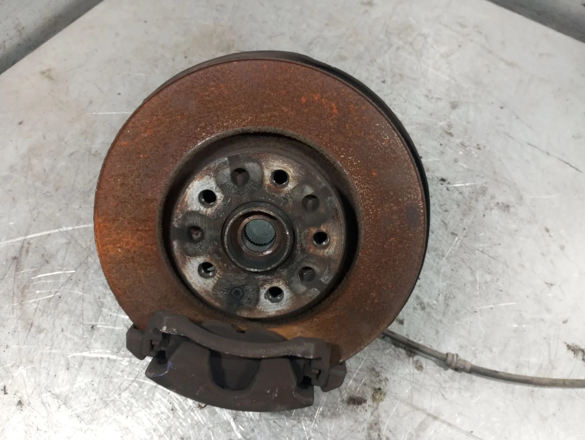 Fusello anteriore destro VOLKSWAGEN Tiguan (5N)