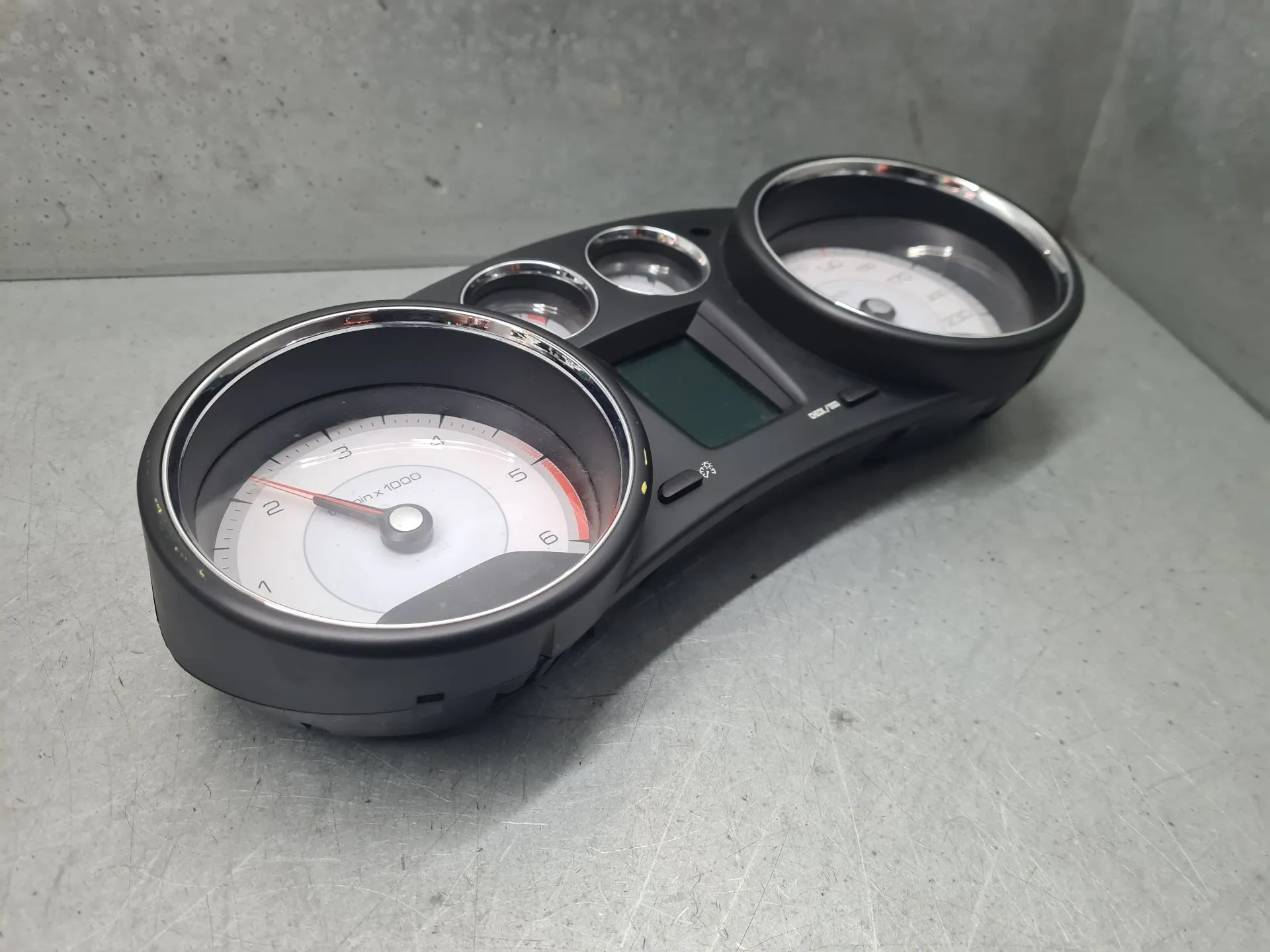 Quadrante / painel de instrumentos PEUGEOT 308 SW Imagem-2