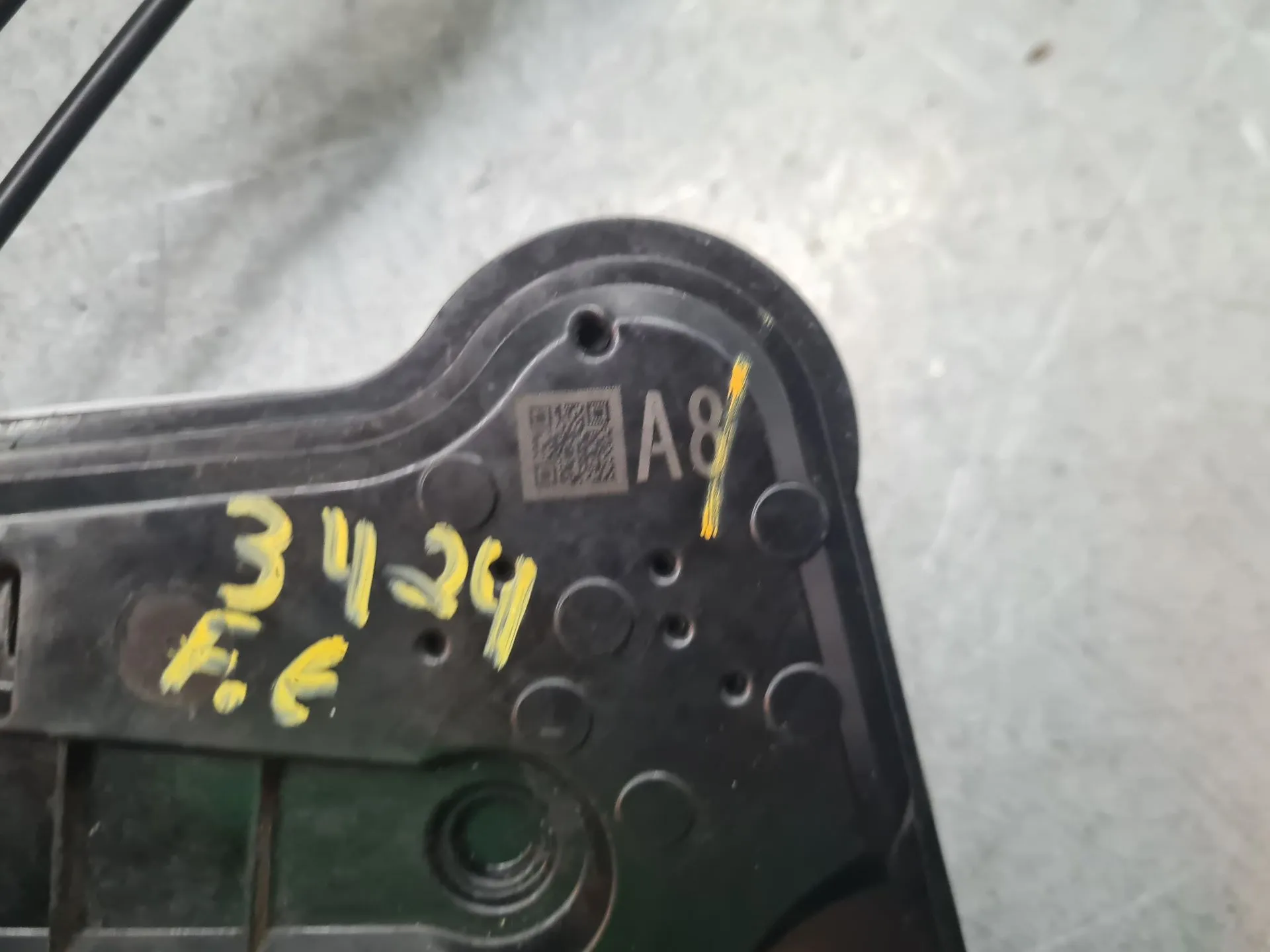 Fechadura / fecho porta frente esquerdo TOYOTA Corolla Touring Sports (_E21_) Imagem-3